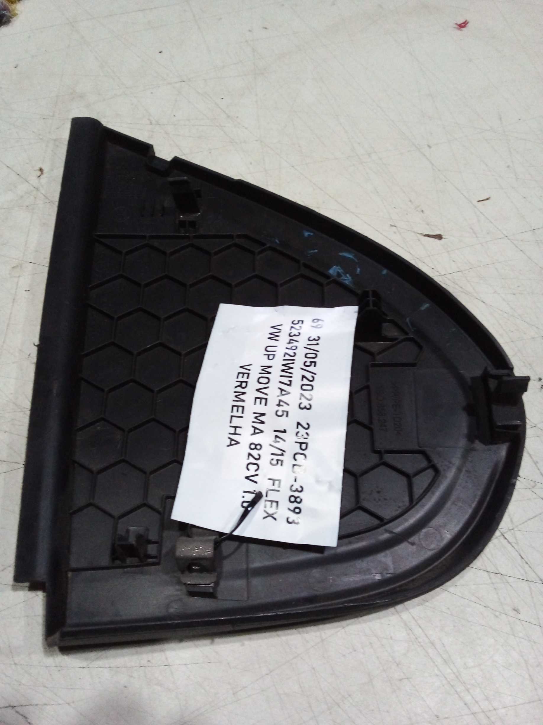 TAMPA LATERAL ESQ TABELIER 1SO858247 VW UP 2014 2
