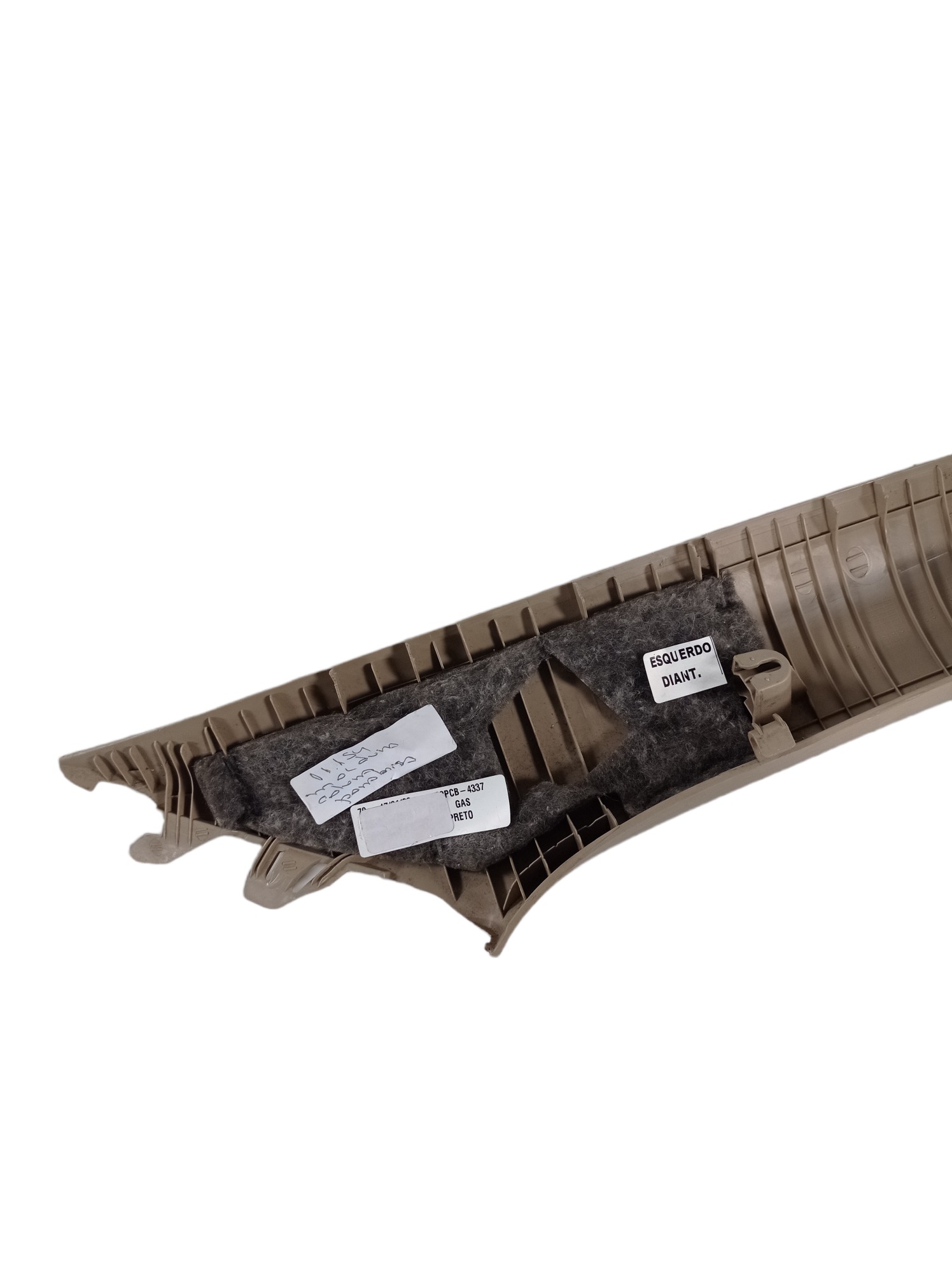 Moldura Coluna Parabrisa Diant Esquerda Kia Sorento 2011 6