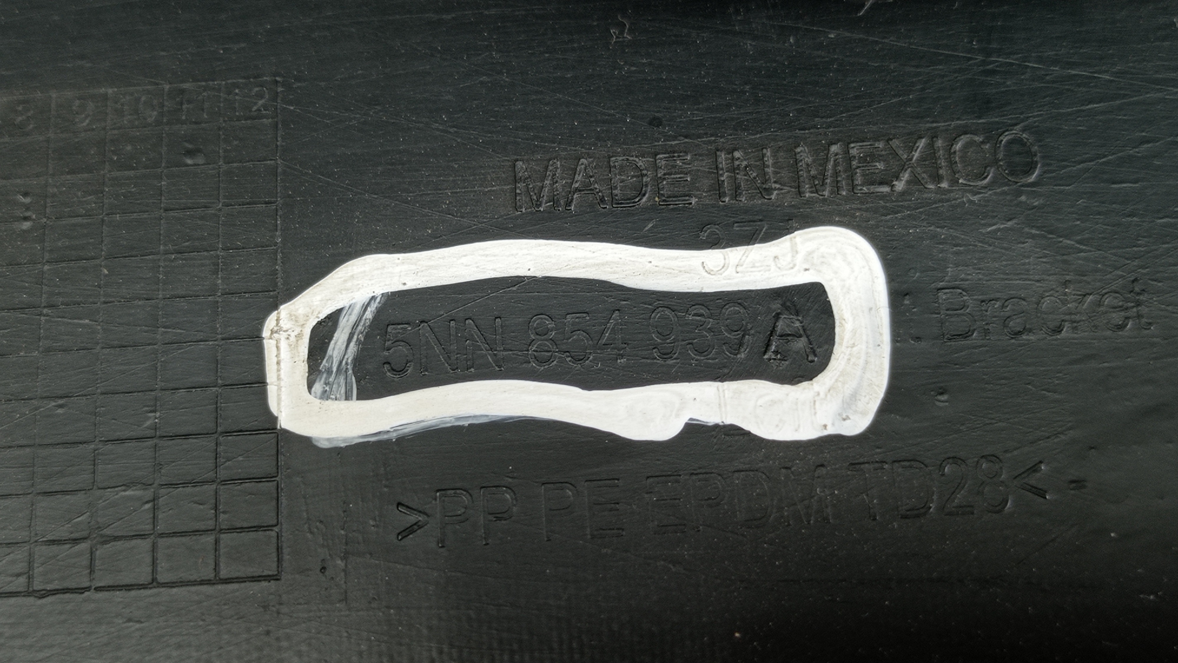 Acabamento Friso Porta Dianteira Direita Vw Tiguan 2.0 2020 3