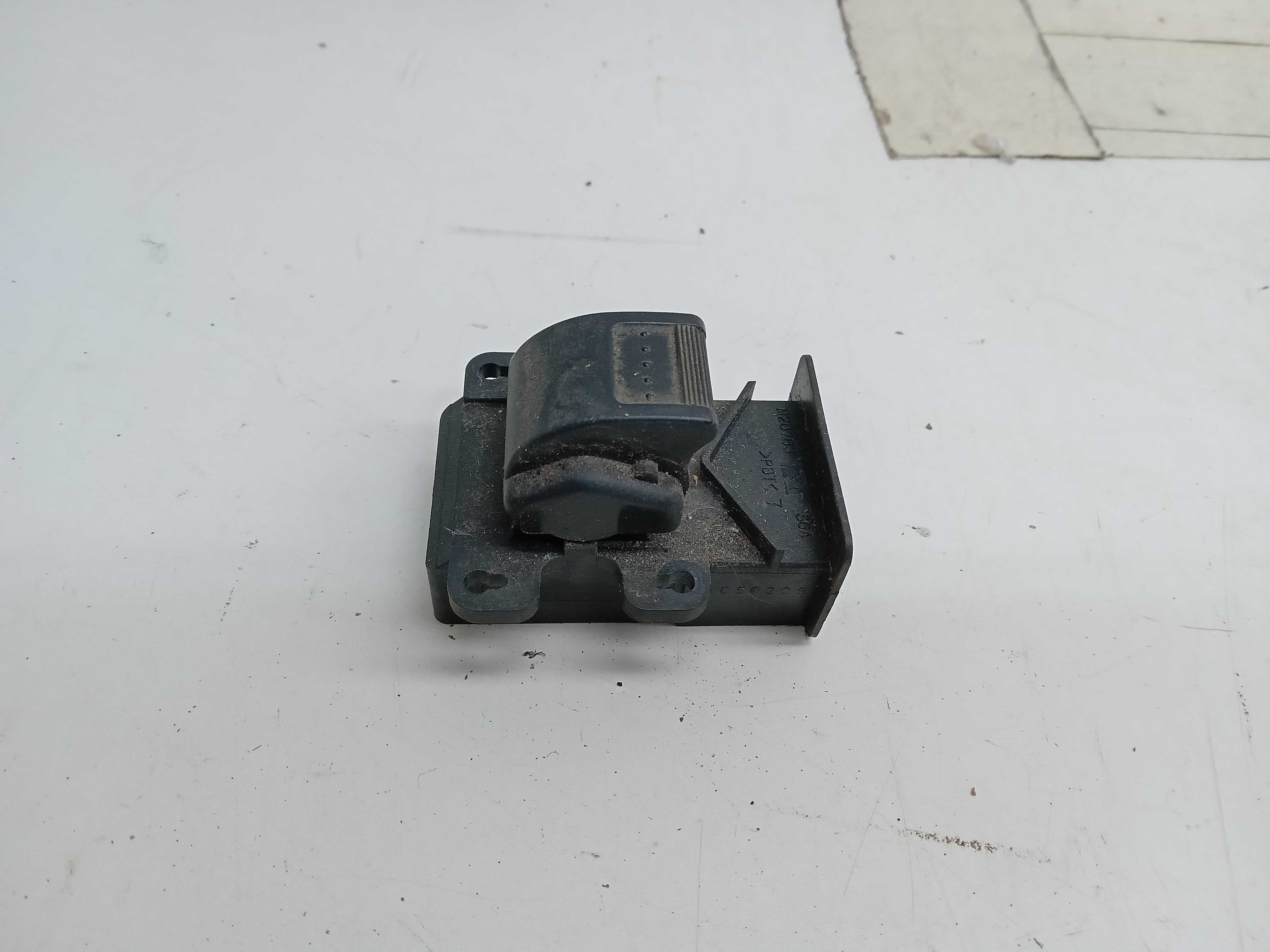 BOTÃO VIDRO ELÉTRICO PORTA DIANTEIRA ESQUERDA Honda Fit 2005 2