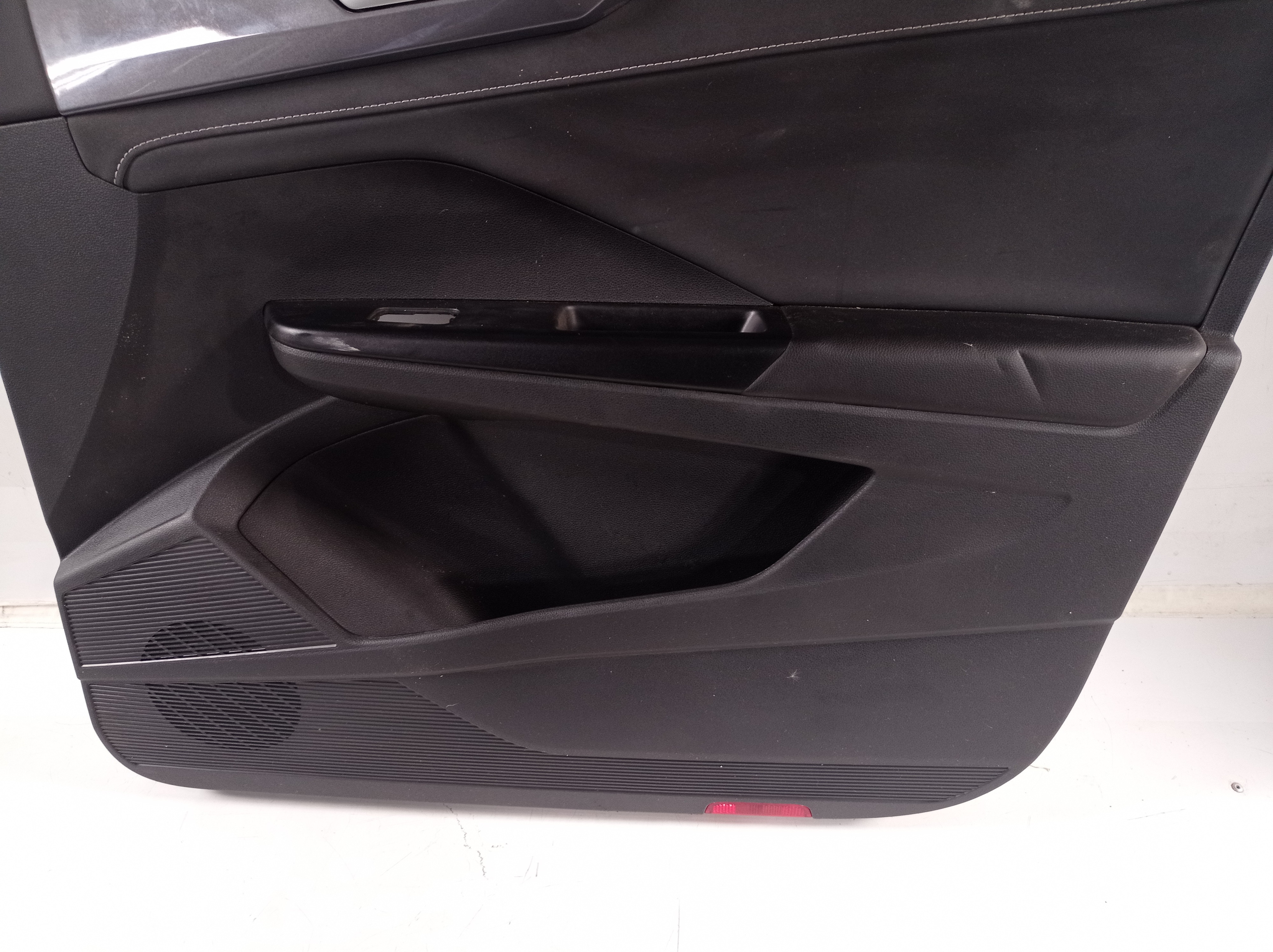 Forro De Porta Dianteira Direita Vw Taos 2020 2021 Original 4