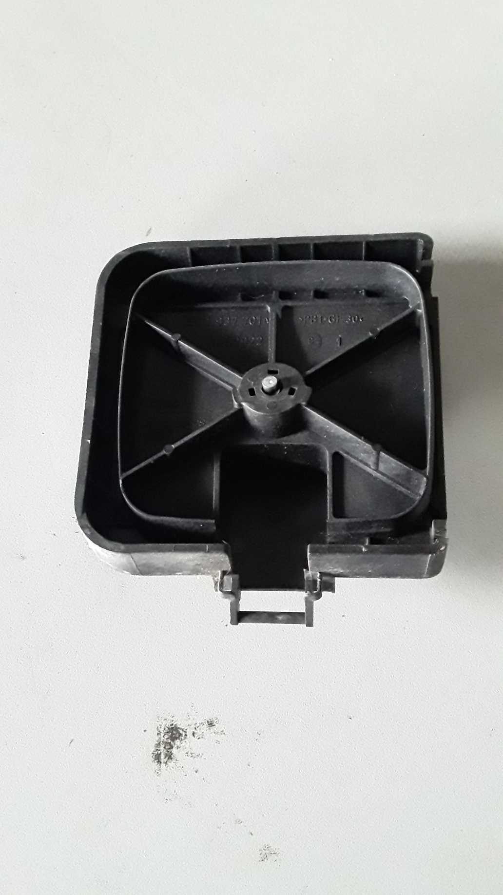 Tampa Caixa Relê Vw Fox Spacefox 2004/2010 5z0937701 2