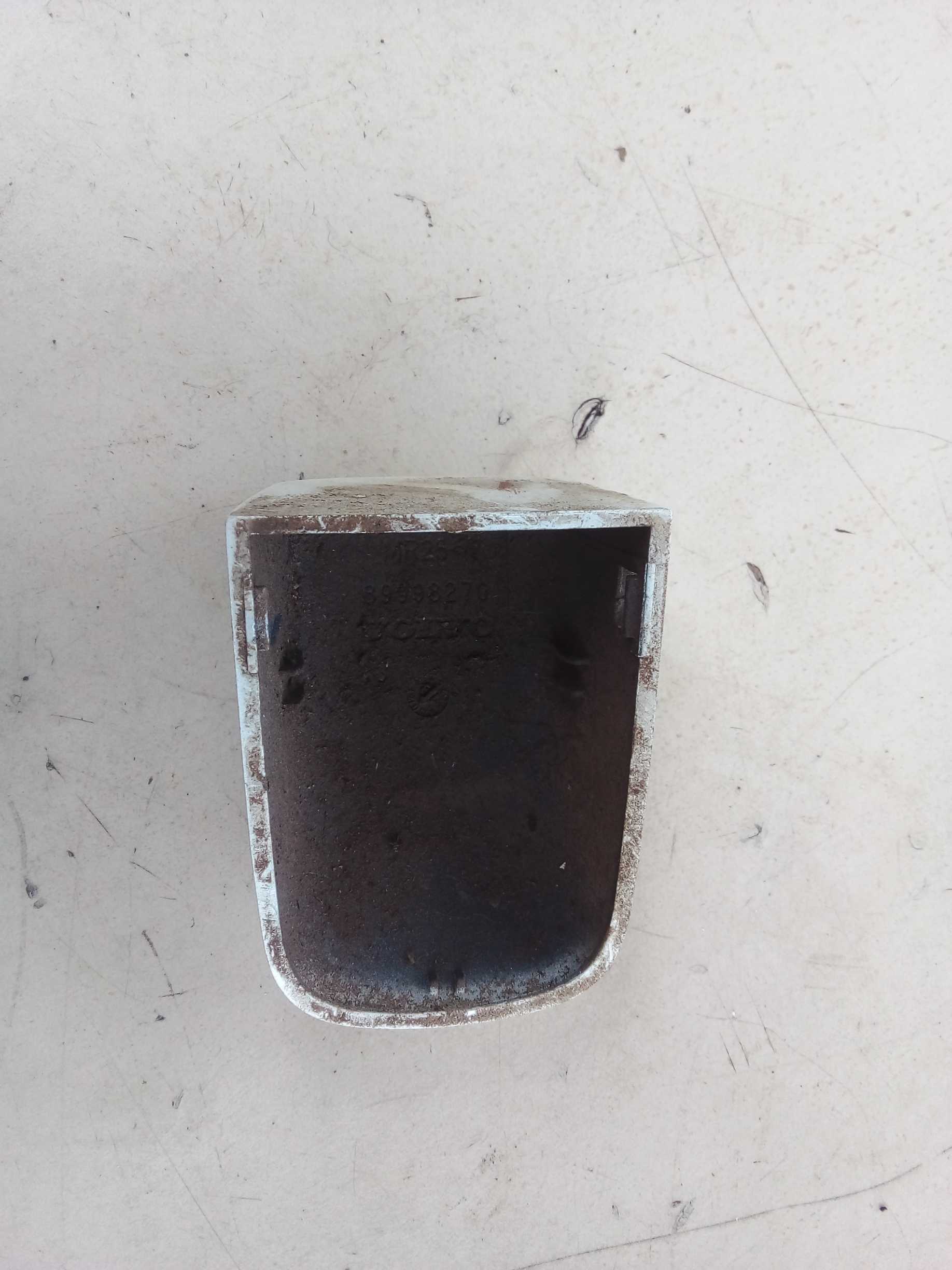 MOLDURA ACABAMENTO MAÇANETA PORTA VOLVO XC60 2014 1