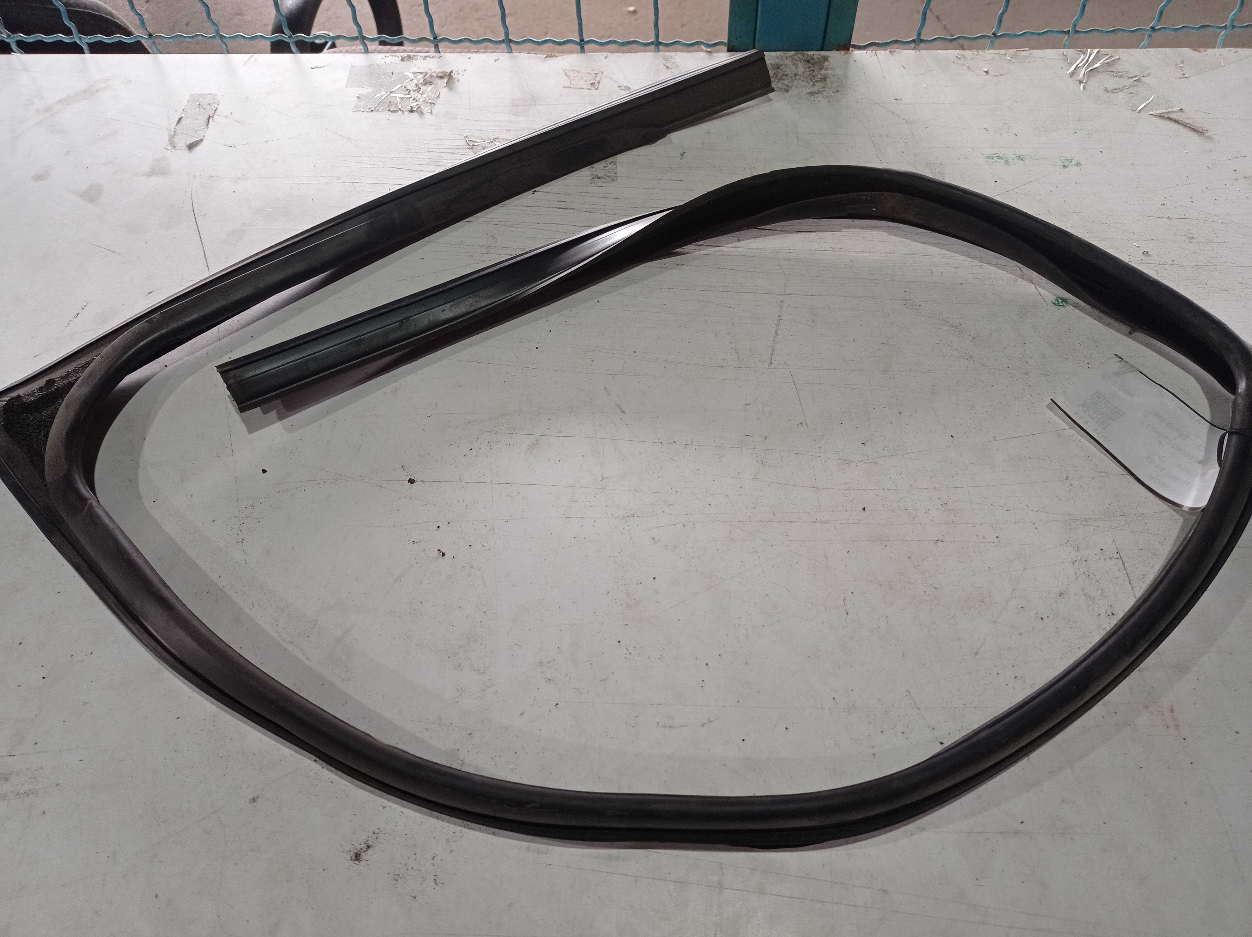 BORRACHA PORTA DIANTEIRA DIREITA Ford Ka 2019