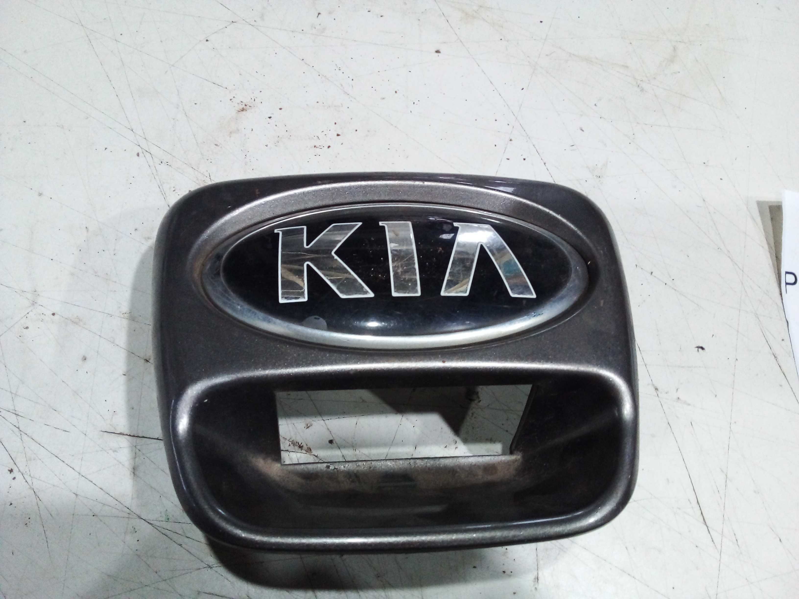 MOLDURA TAMPA TRASEIRA PICANTO 2013  817201Y000 2