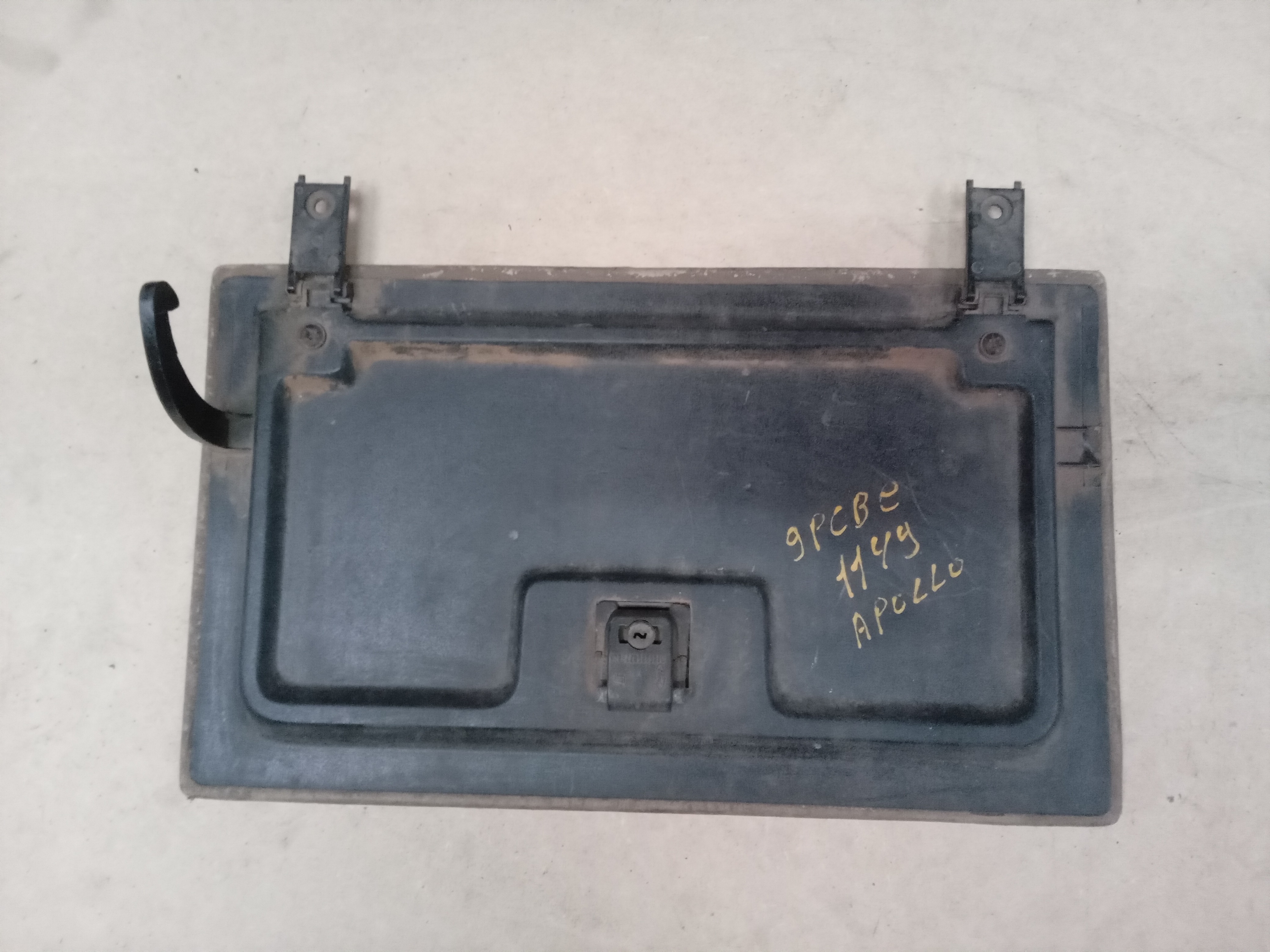 Tampa porta luvas Volkswagen Apollo 2