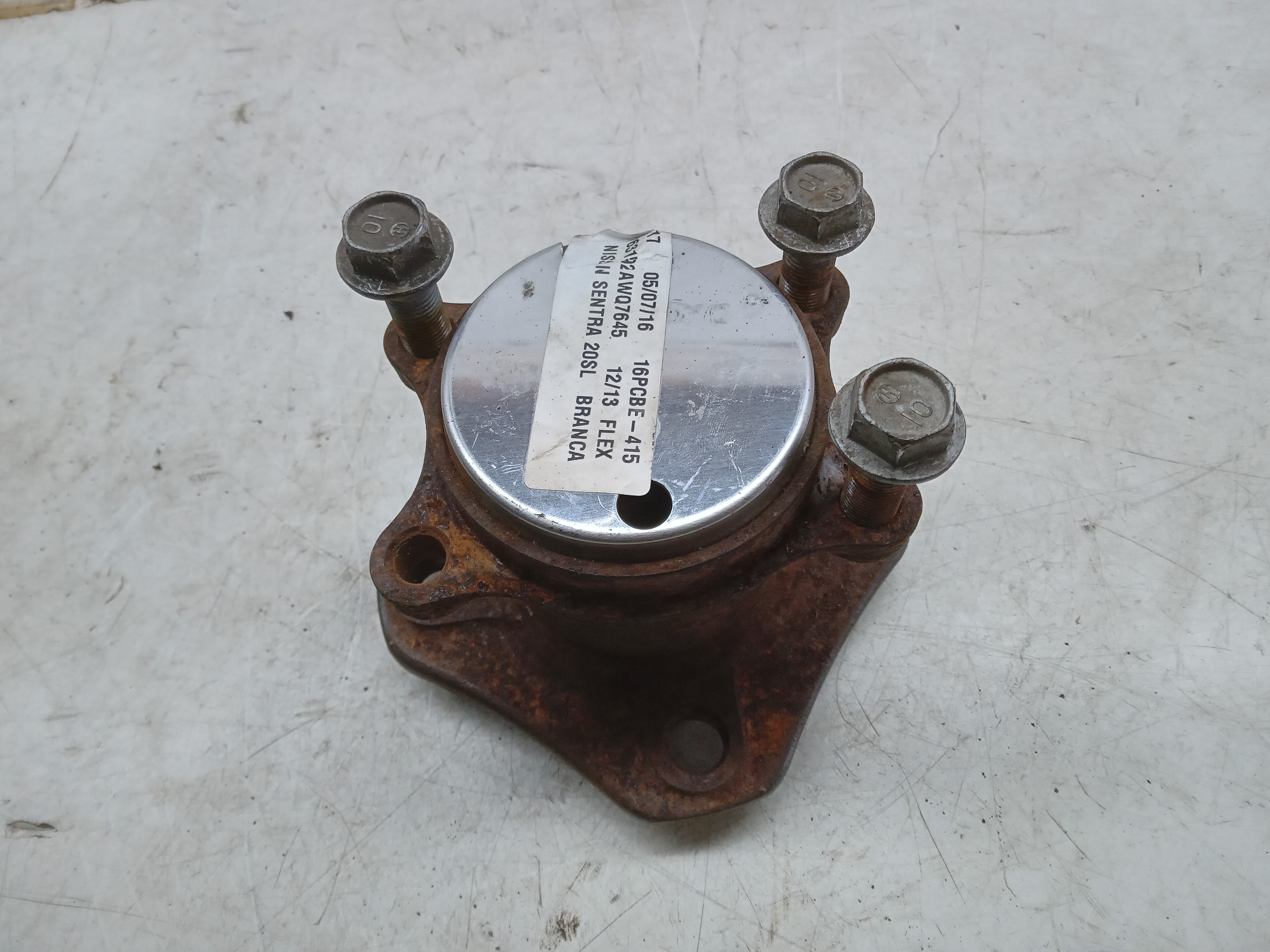 CUBO RODA TRASEIRO NISSAN SENTRA 2013 1