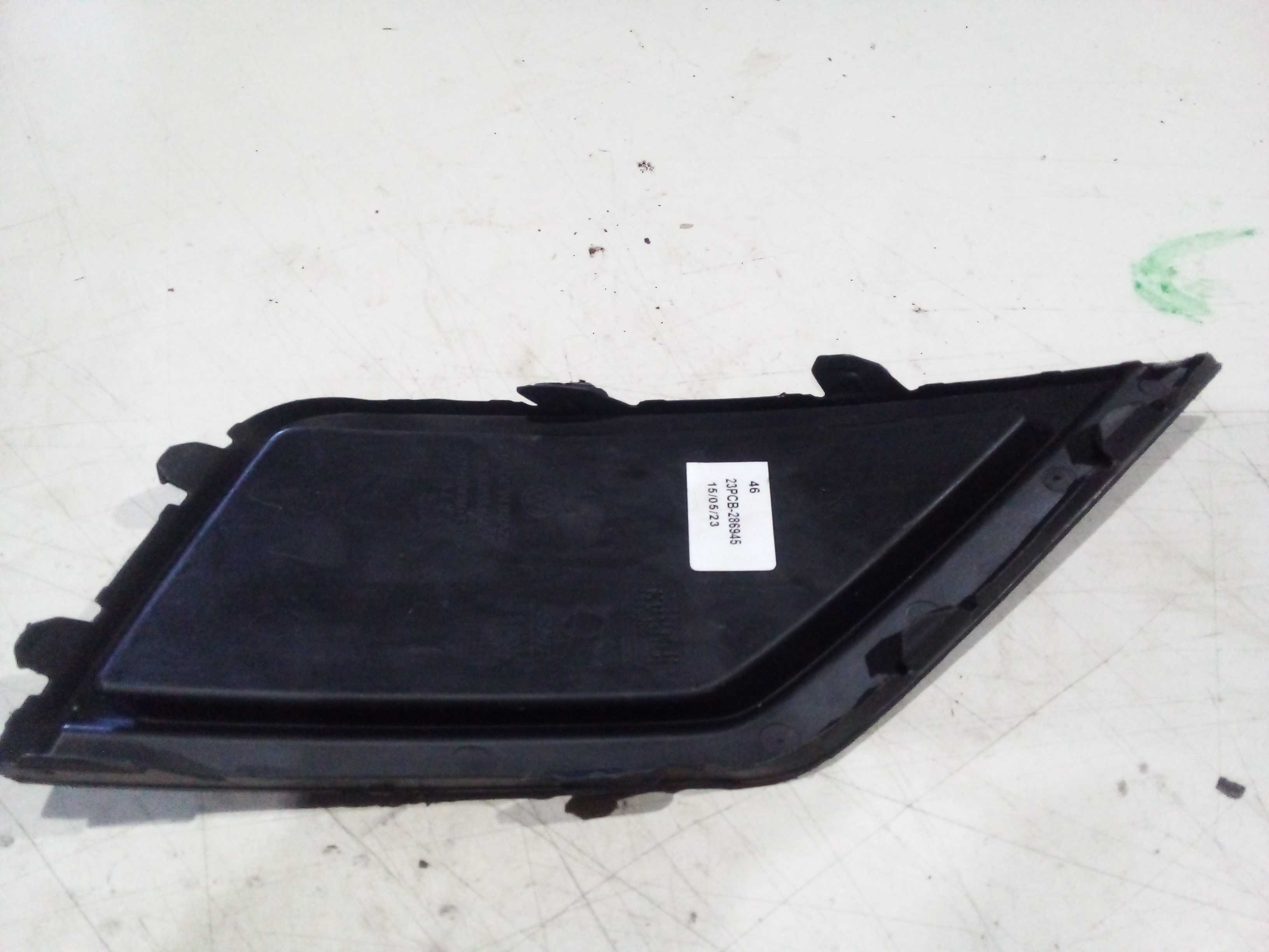 MOLDURA SEM FURO FAROL MILJA ESQ GOL VOYAGE G5 5U0853665 2