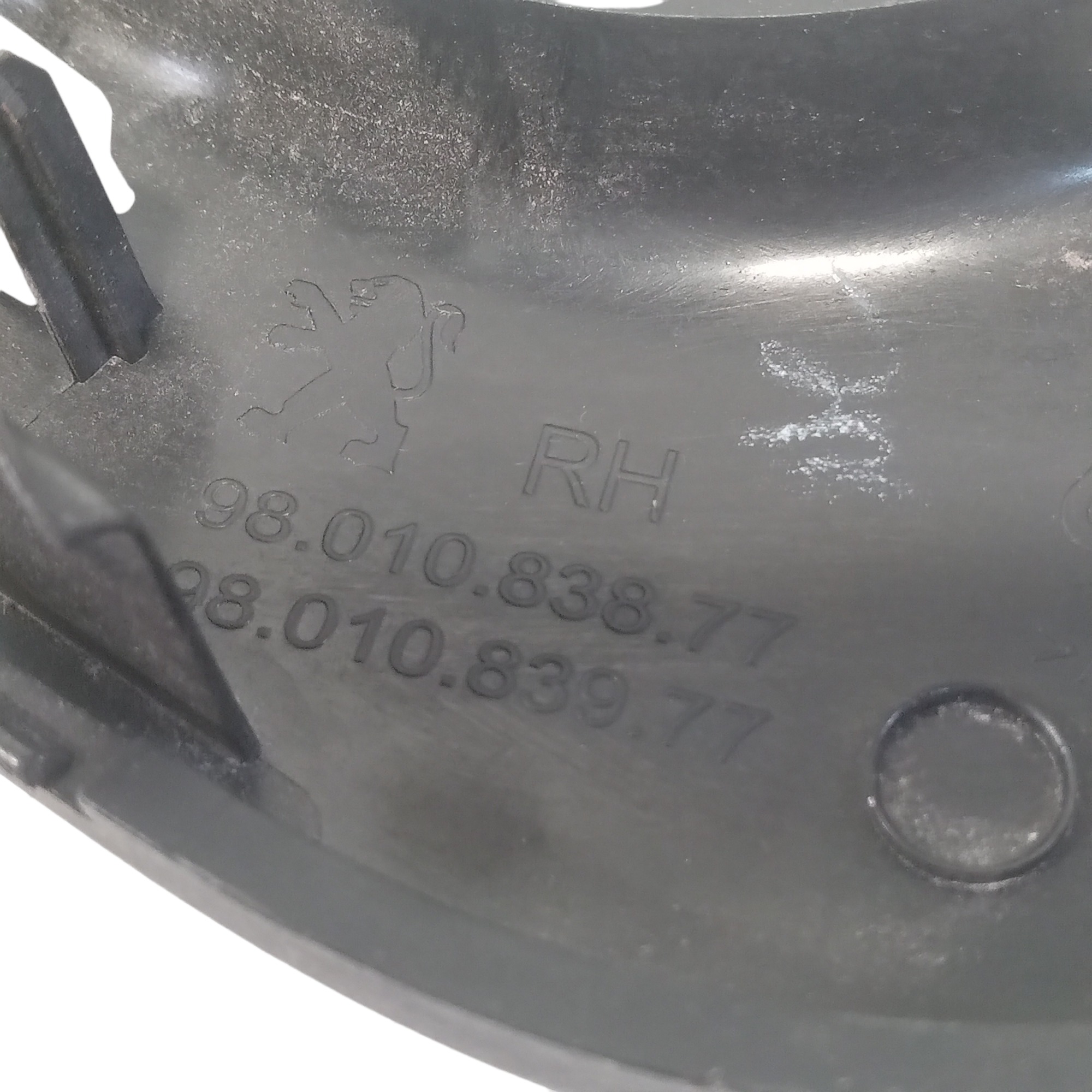 9801083977 Moldura Puxador Diant Dir Peugeot 2008 Griffe 3