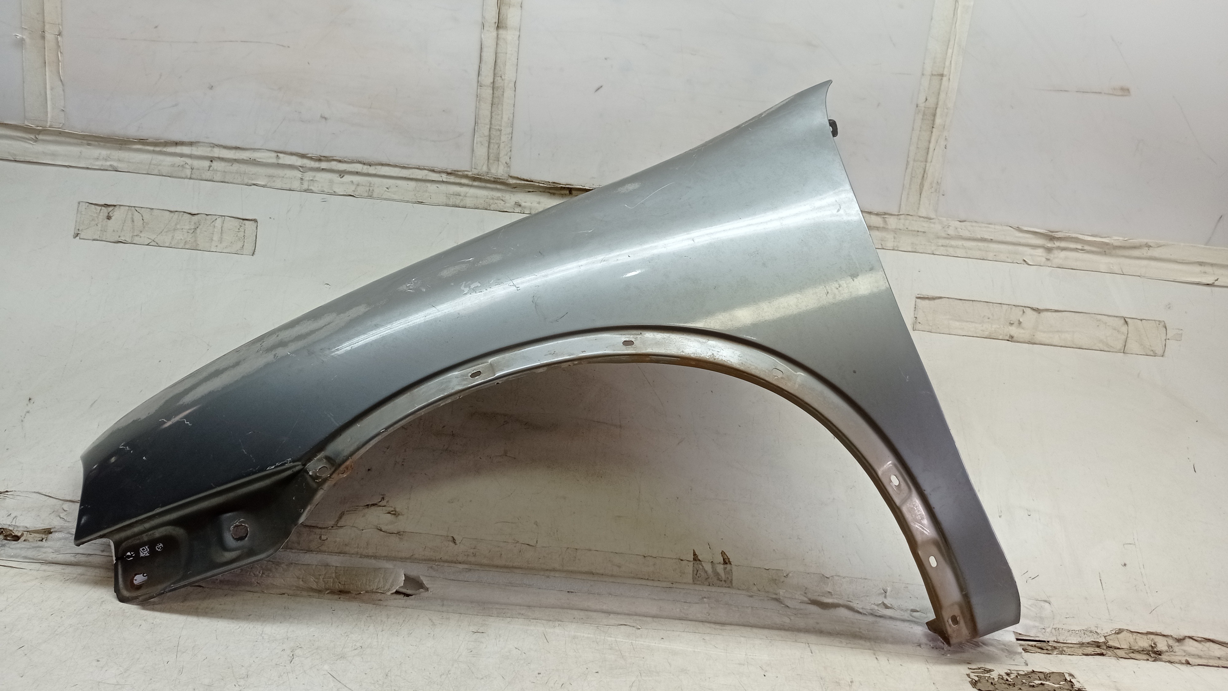 PARALAMA ESQUERDO CORSA CLASSIC 1998 PARA RECUPERAR 1