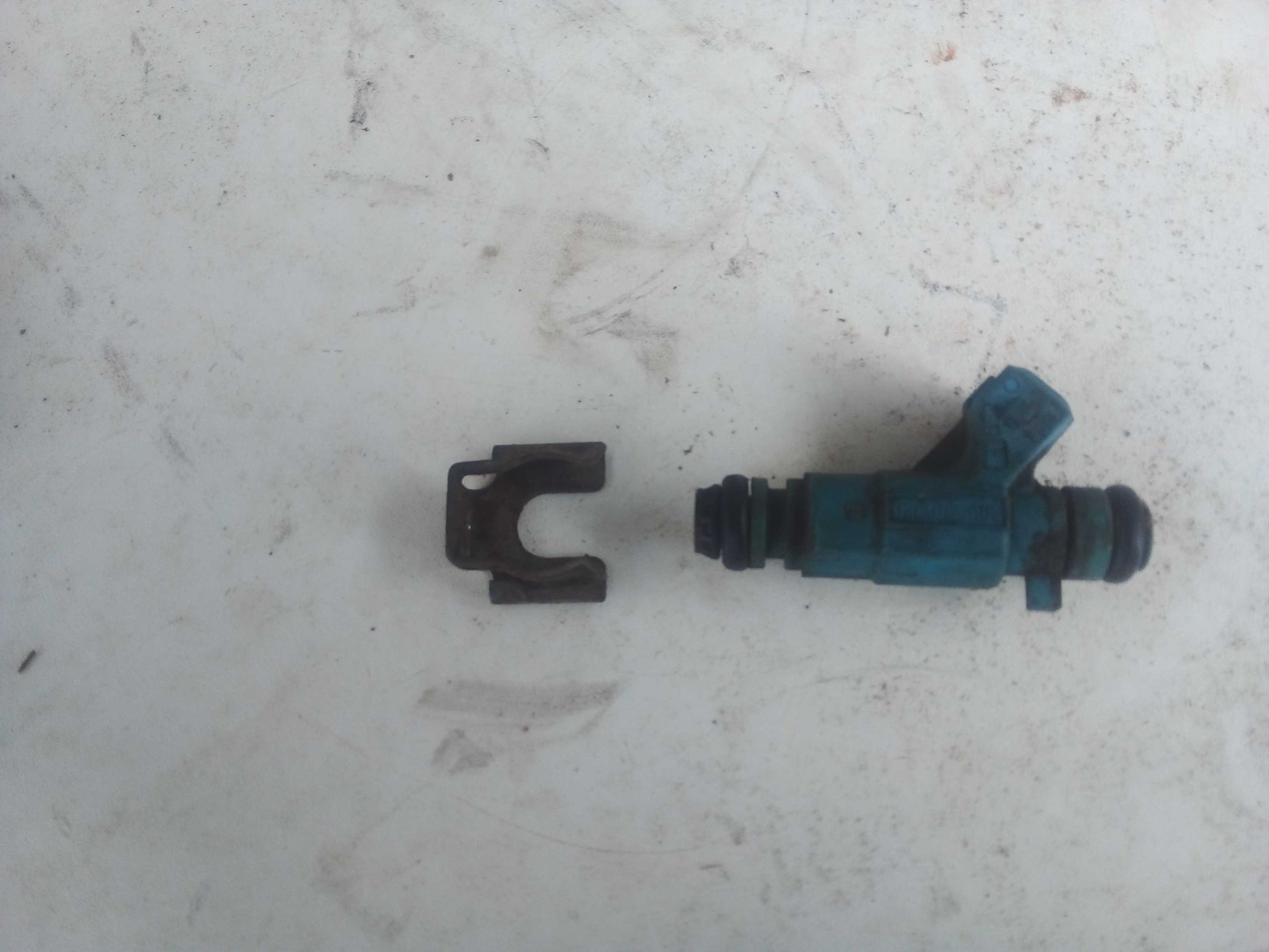 BICO  INJEÇÃO               FIESTA ROCAM 1.0 2000 2