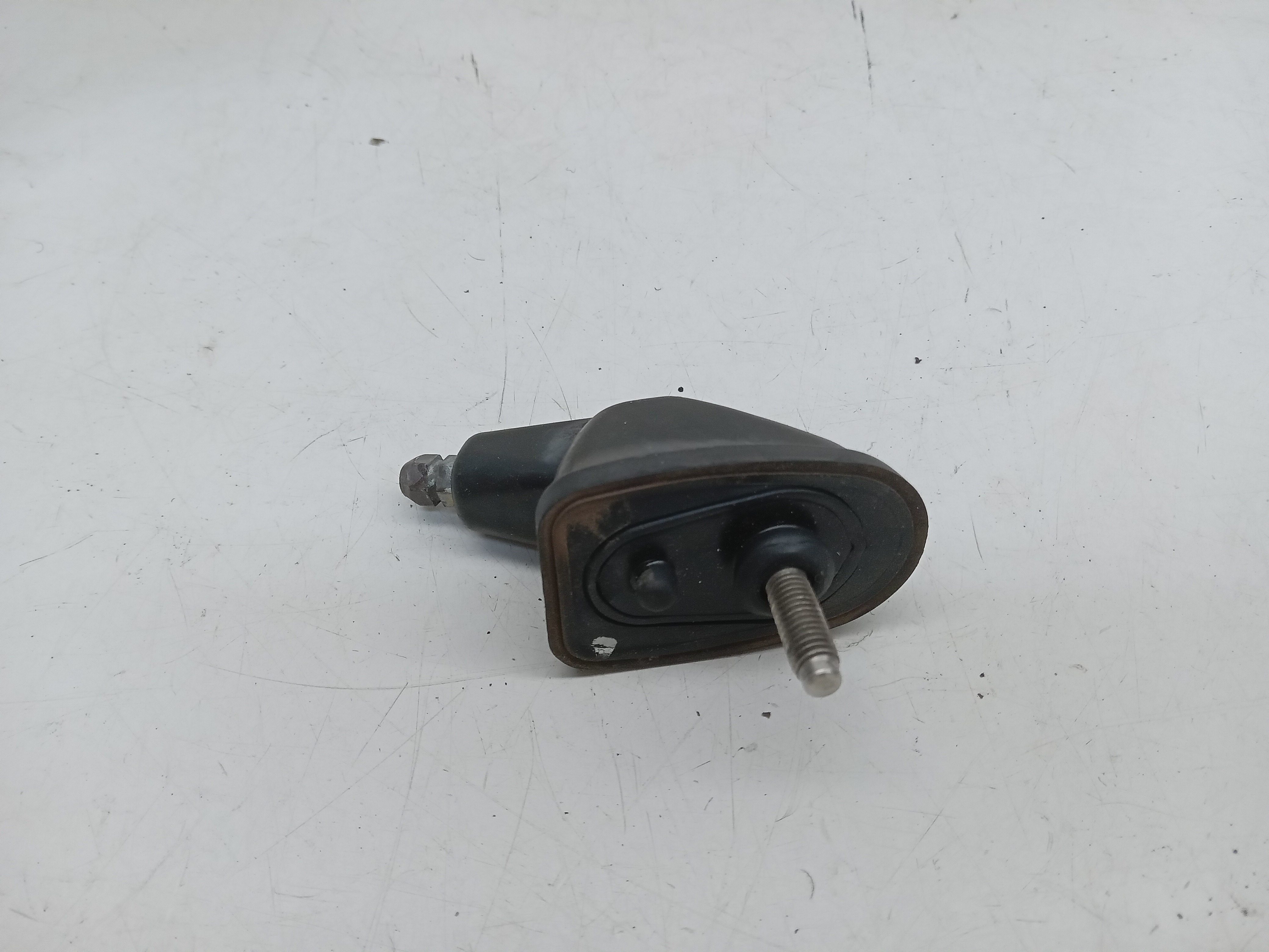 BASE DA ANTENA NISSAN MARCH 2012 2