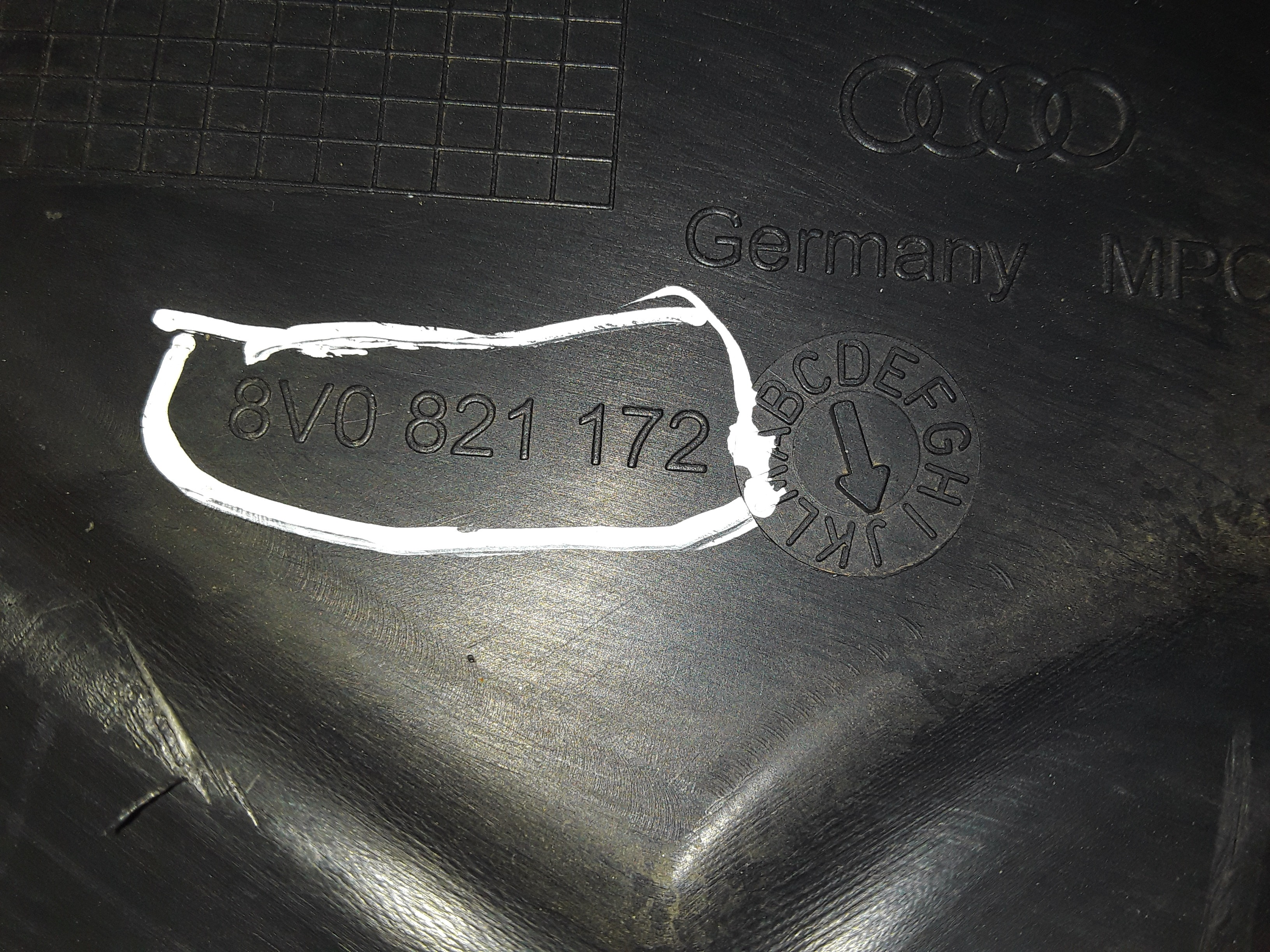 8v0821172  Parabarro Diant LD Audi A3 2012  PARA RECUPERAR 8