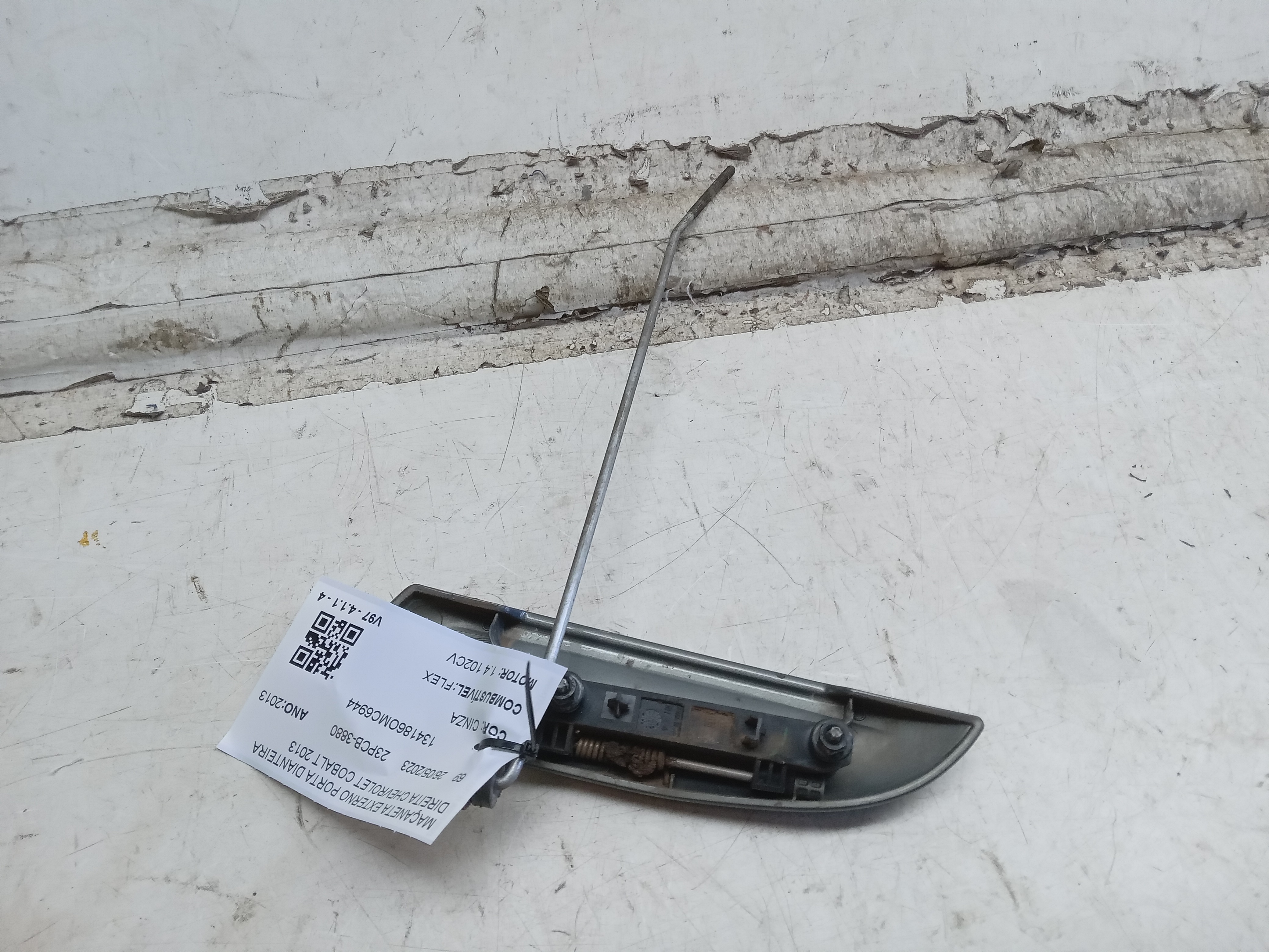 MAÇANETA EXTERNO PORTA DIANTEIRA DIREITA GM COBALT 2013 2