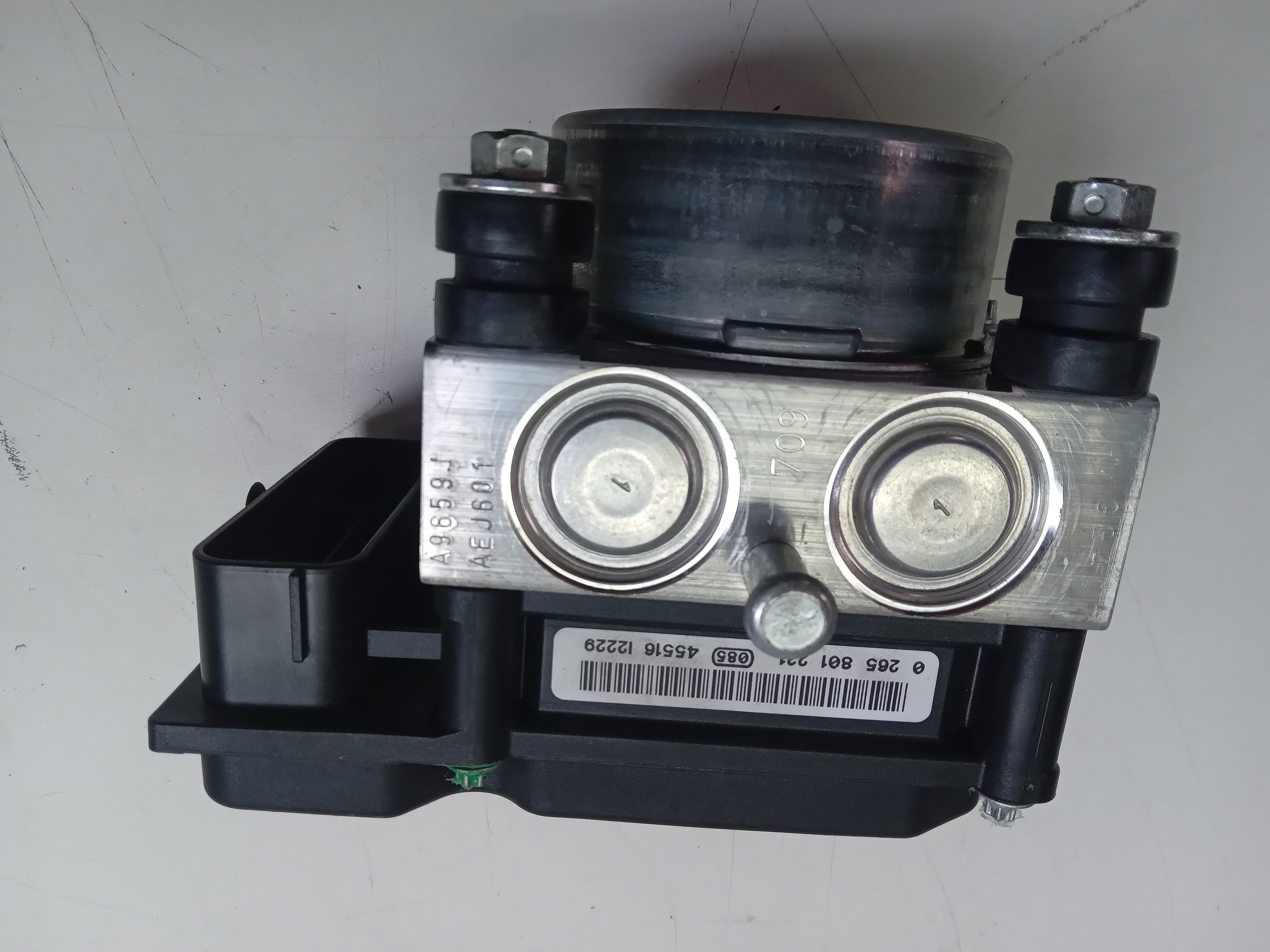 Módulo Abs Renault Duster 2011 A 2014 0265801231 0265209142 4