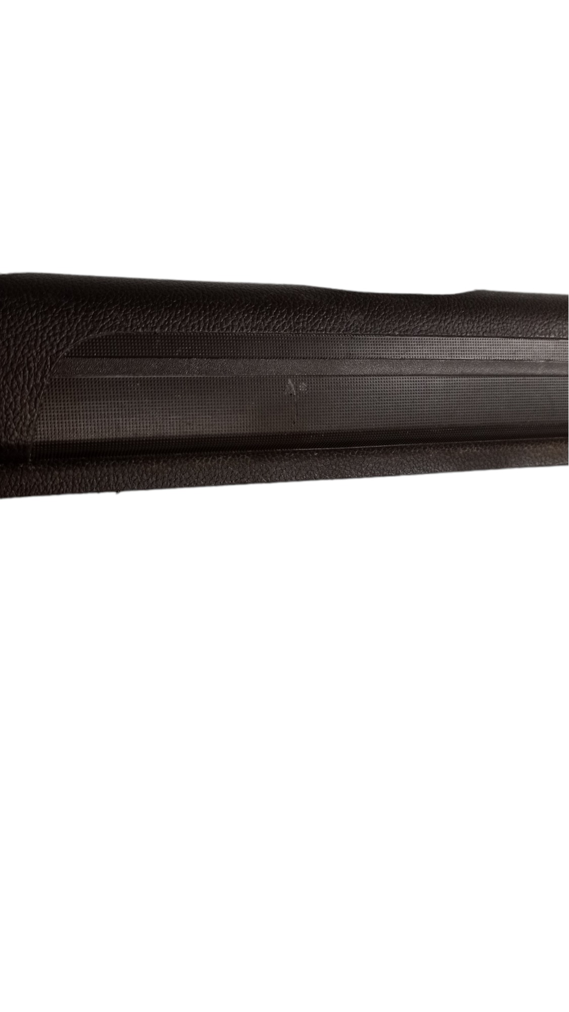 Soleira Porta Dianteira Direita Gm Cobalt 2012 A 2015 5