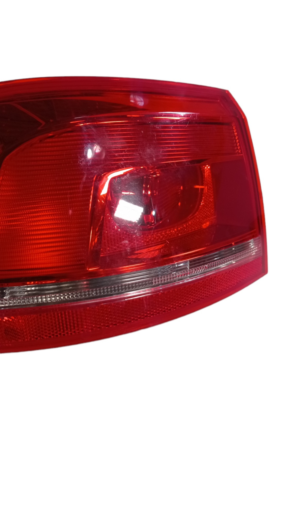 Lanterna Traseira Esquerda Vw Passat Variant Para Recuperar 3