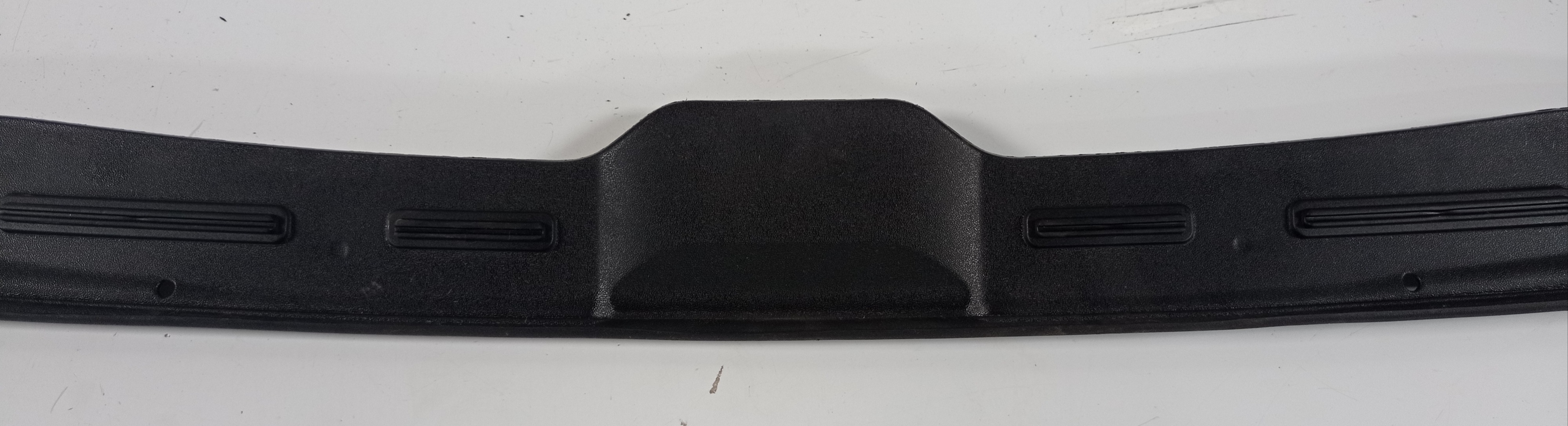 Vedação Central Capo Dianteiro Audi A5 2017 4