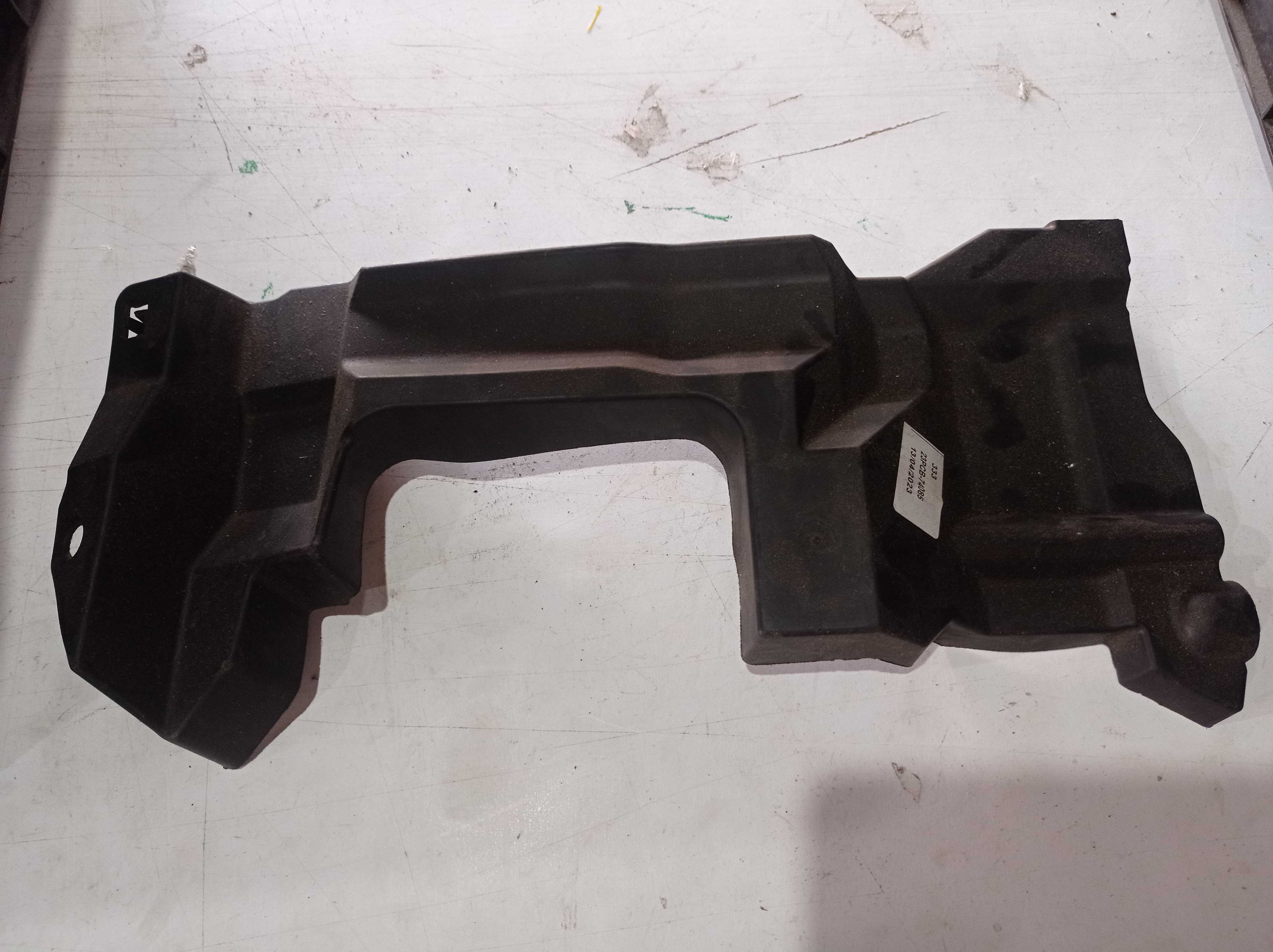 DEFLETOR DIREITO RADIADOR HONDA HRV 2016