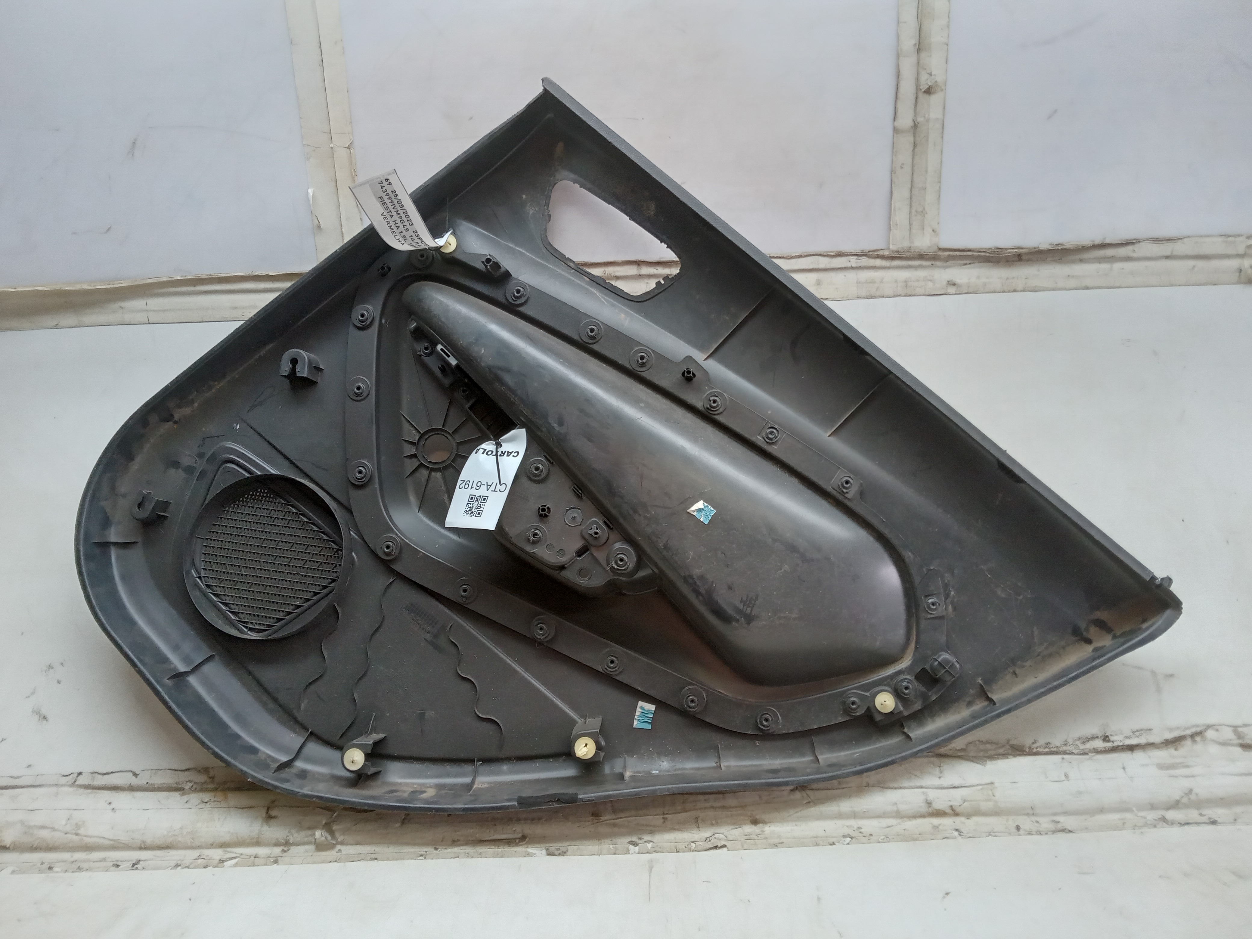 FORRO PORTA TRAS LE FORD NEW FIESTA 2014 2
