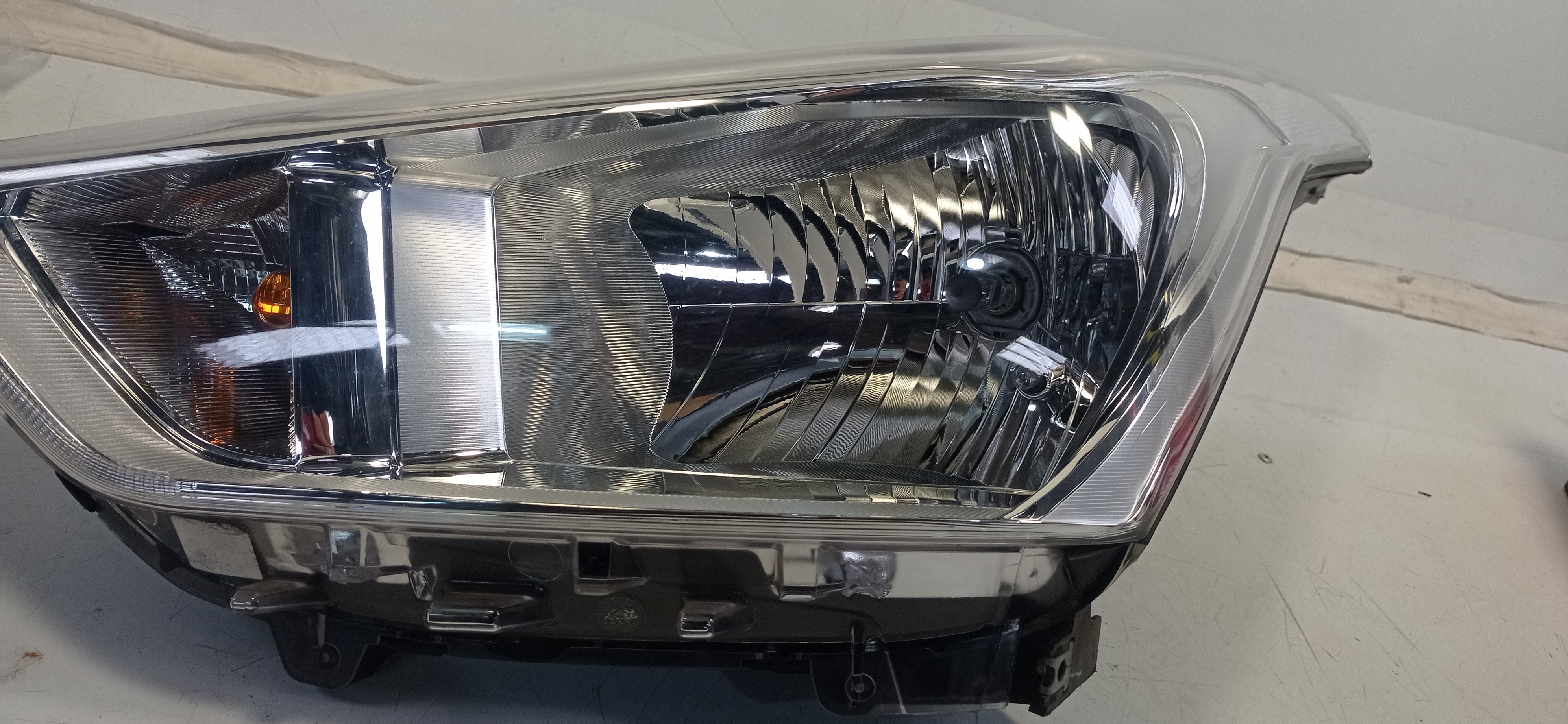 FAROL ESQUERDO HYUNDAI CRETA 2016 PARA RECUPERAR 3