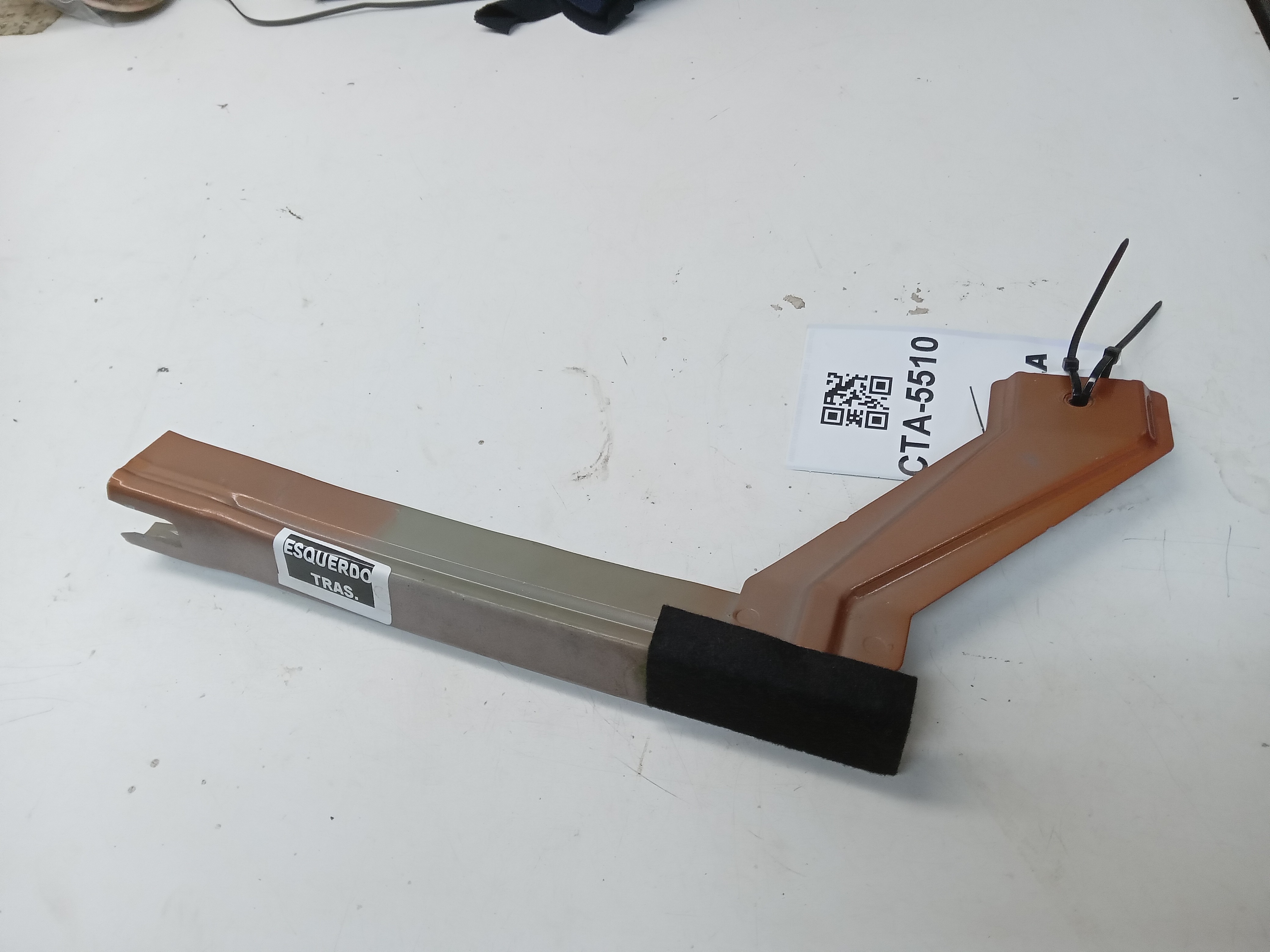 CANALETA GUIA VIDRO PORTA TRAS LE RENAULT KWID 2019 2
