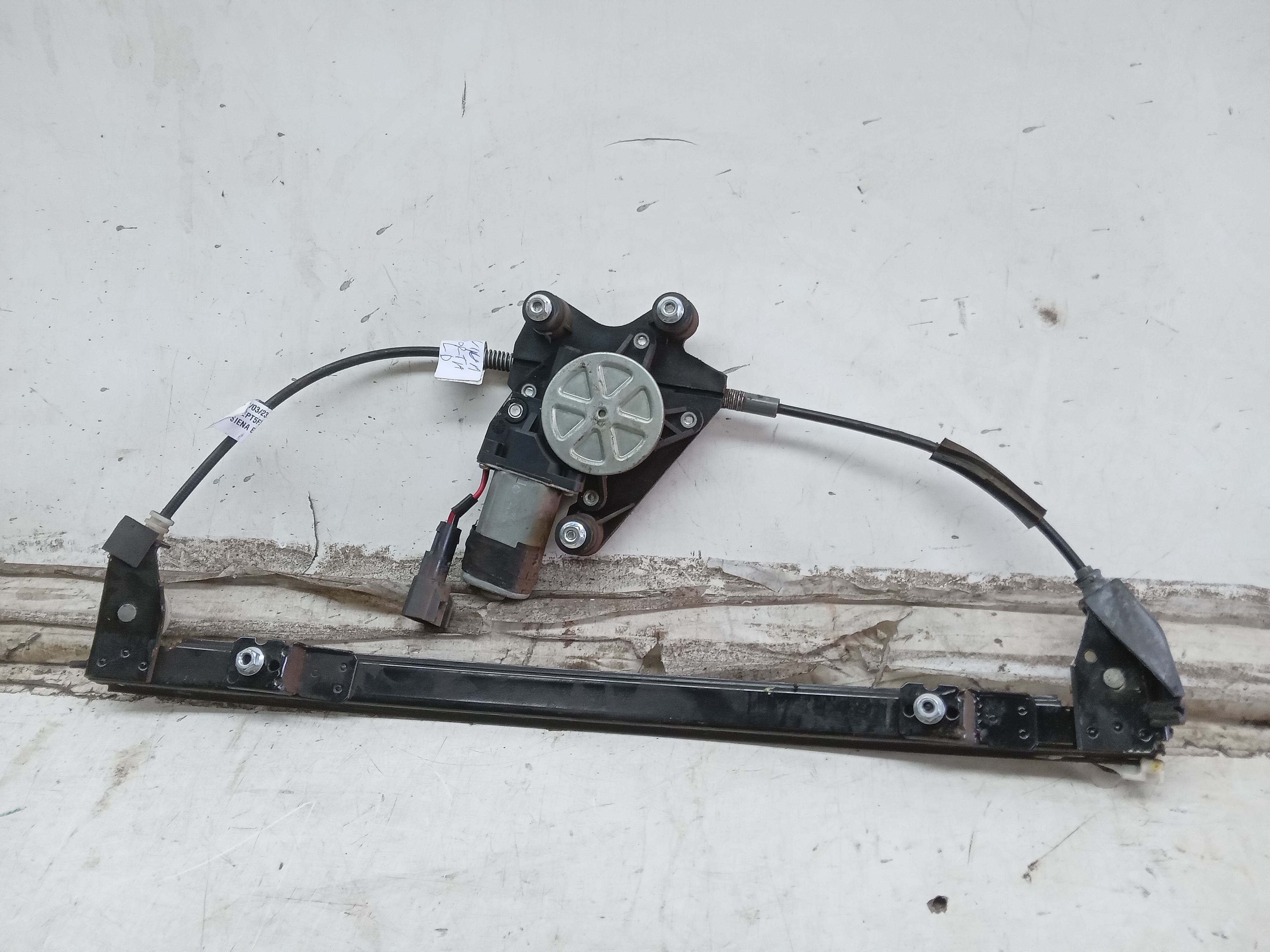MAQUINA VIDRO DIANTEIRA LD FIAT SIENA 2011