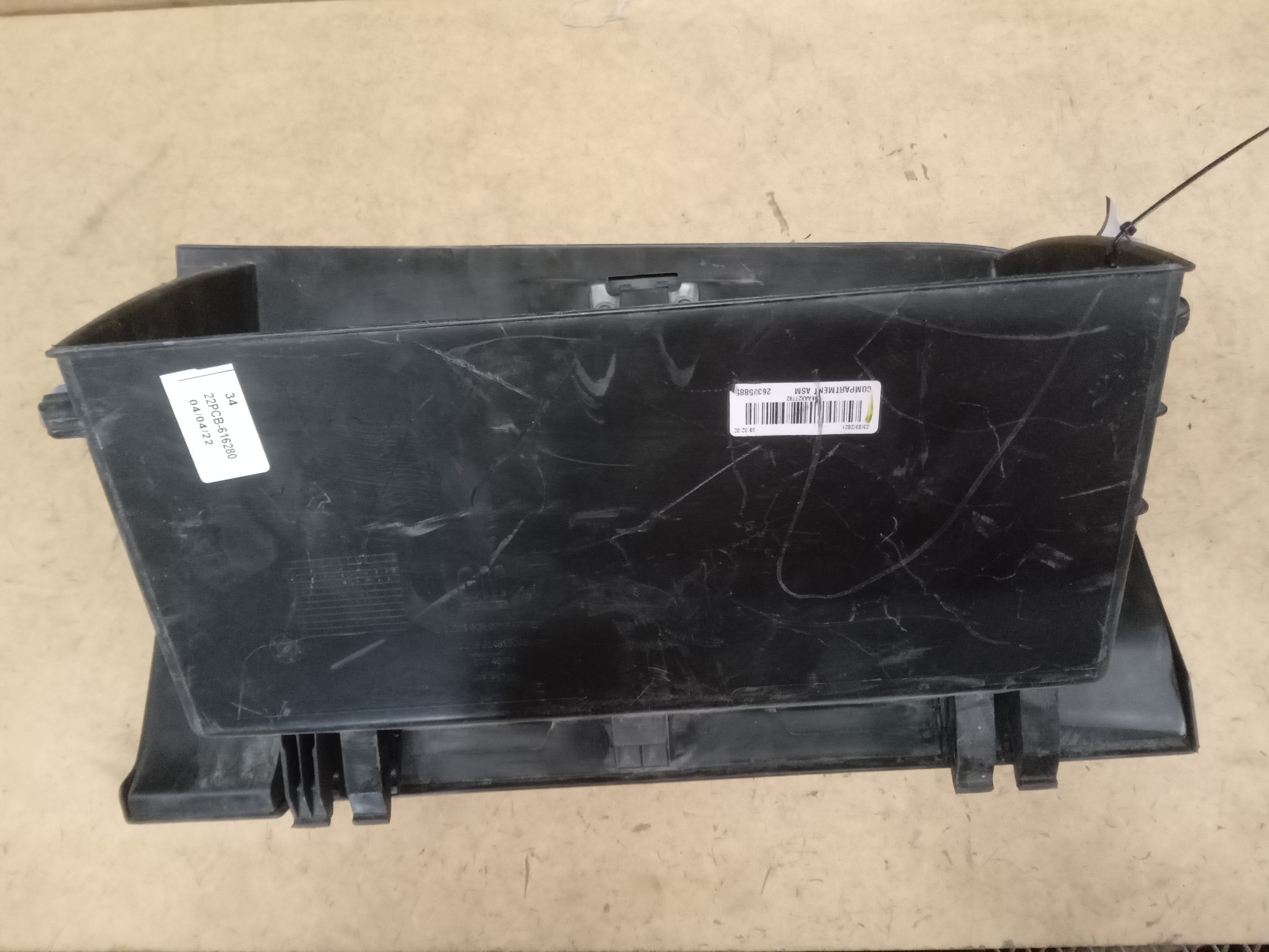 PORTA LUVAS GM ONIX 2020 2