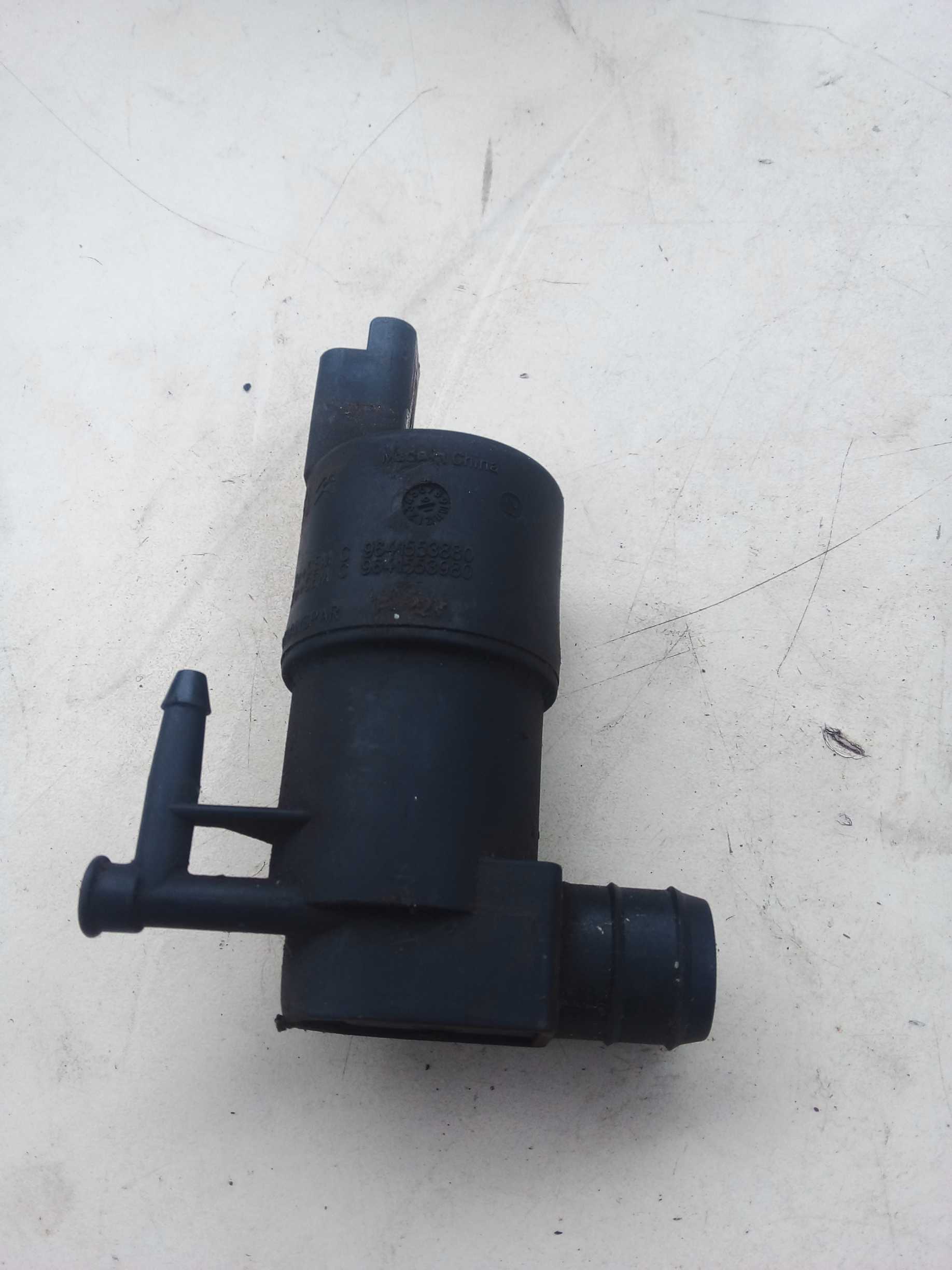 MOTOR ESGUICHO PARABRISA MASTER 2021 1