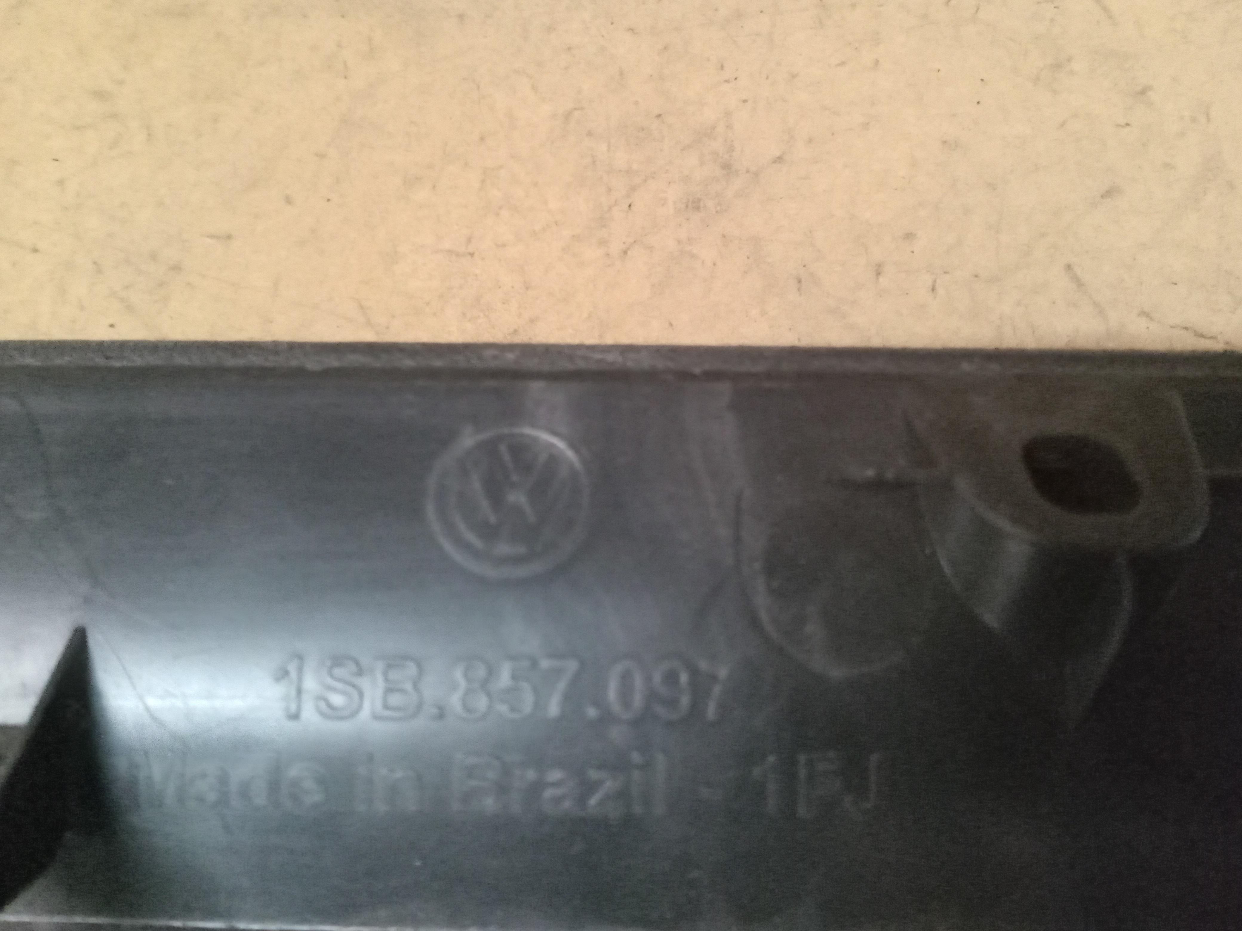 PORTA LUVAS VW UP 2015 3