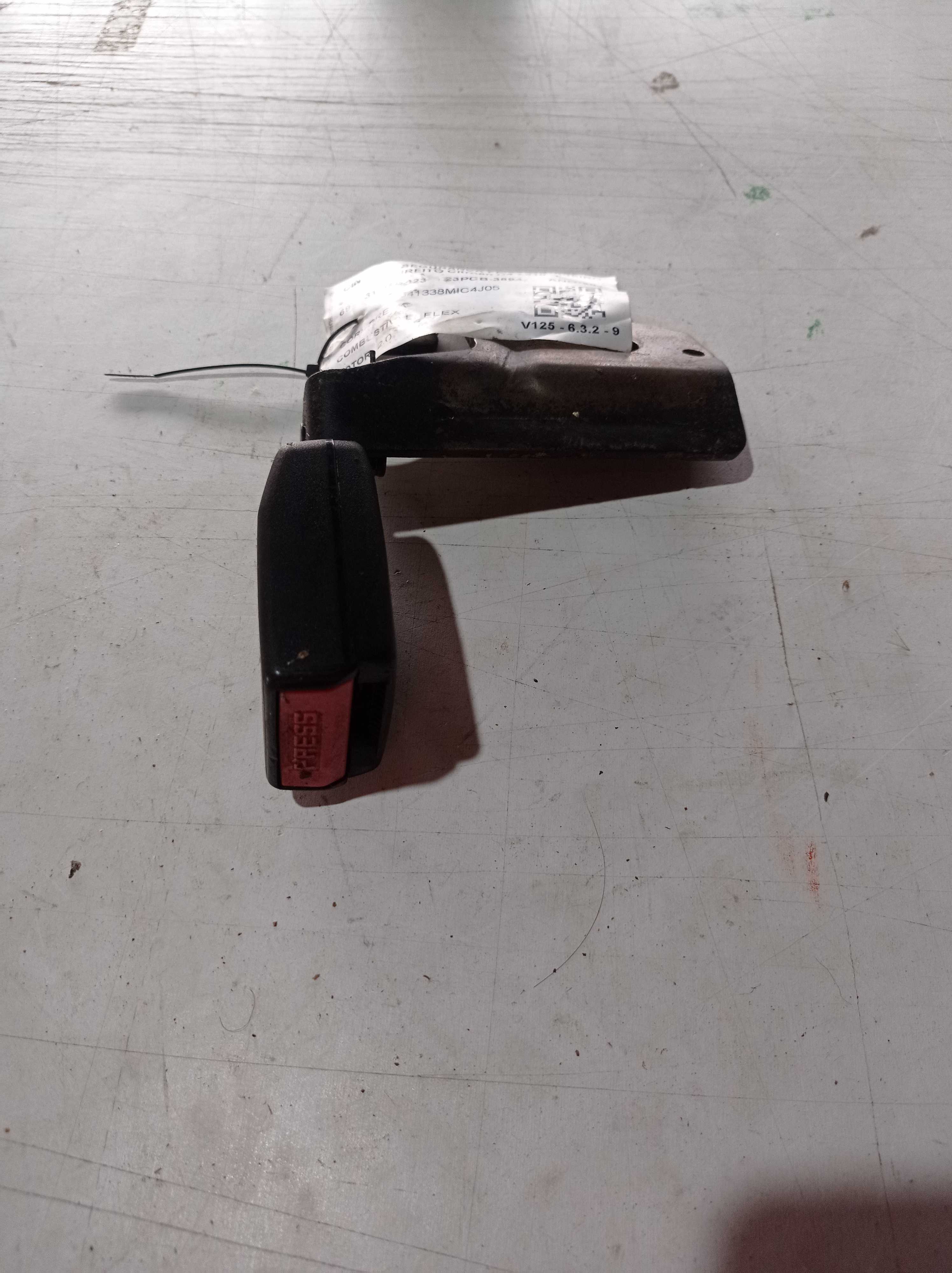 CINTO DE SEGURANÇA FEMEA TRASEIRO DIREITO Citroën C4 2010 2