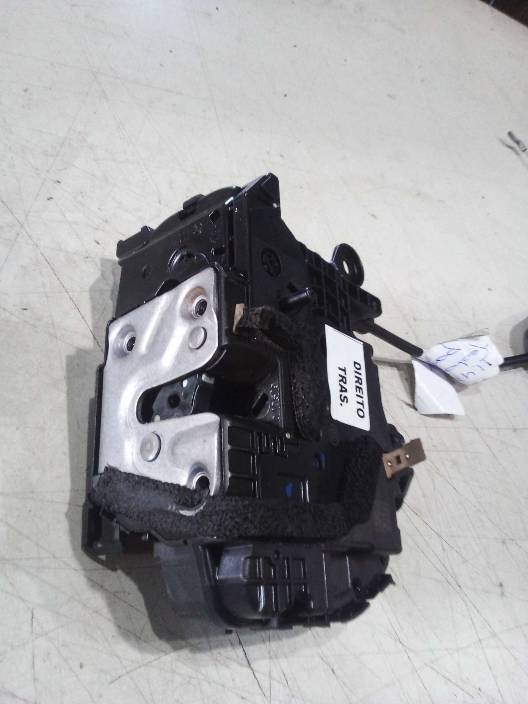 FECHADURA PORTA  TRÁS DIREITO CAPTUR 2019  260319 2