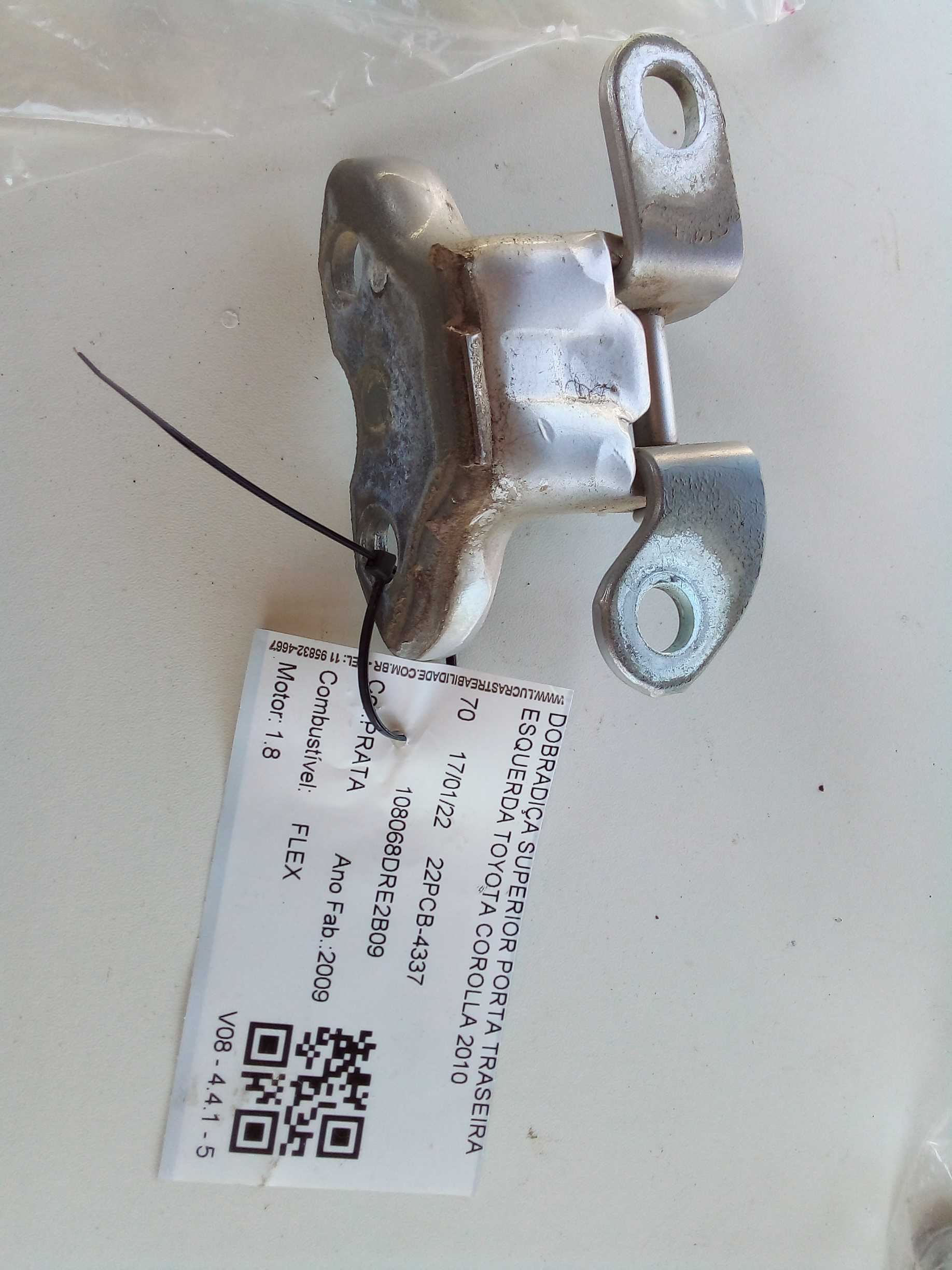 DOBRADIÇA SUPERIOR PORTA TRASEIRA LE TOYOTA COROLLA 2010 2