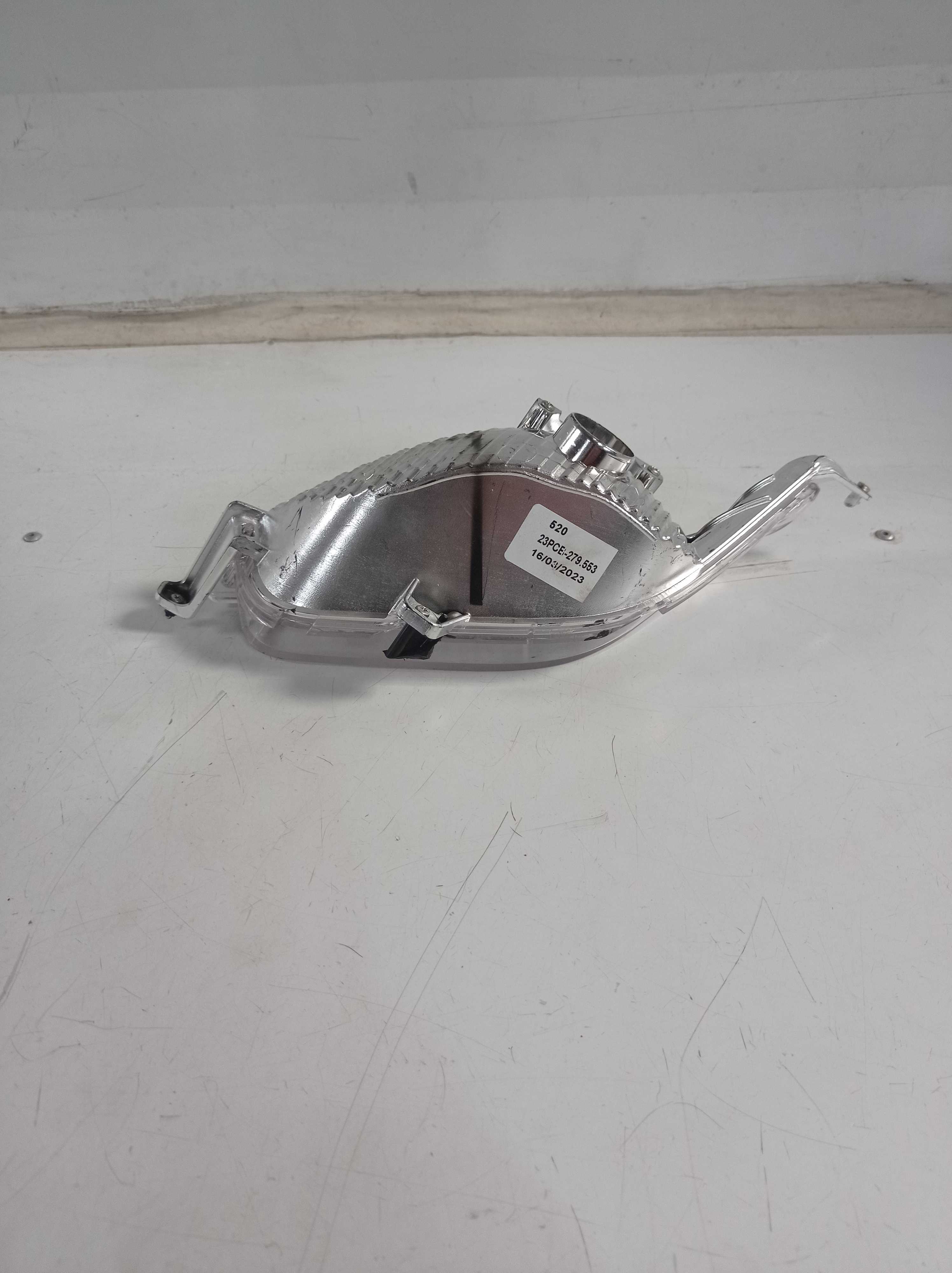 LANTERNA DIREITA VOLKSWAGEN GOLF 2014 3
