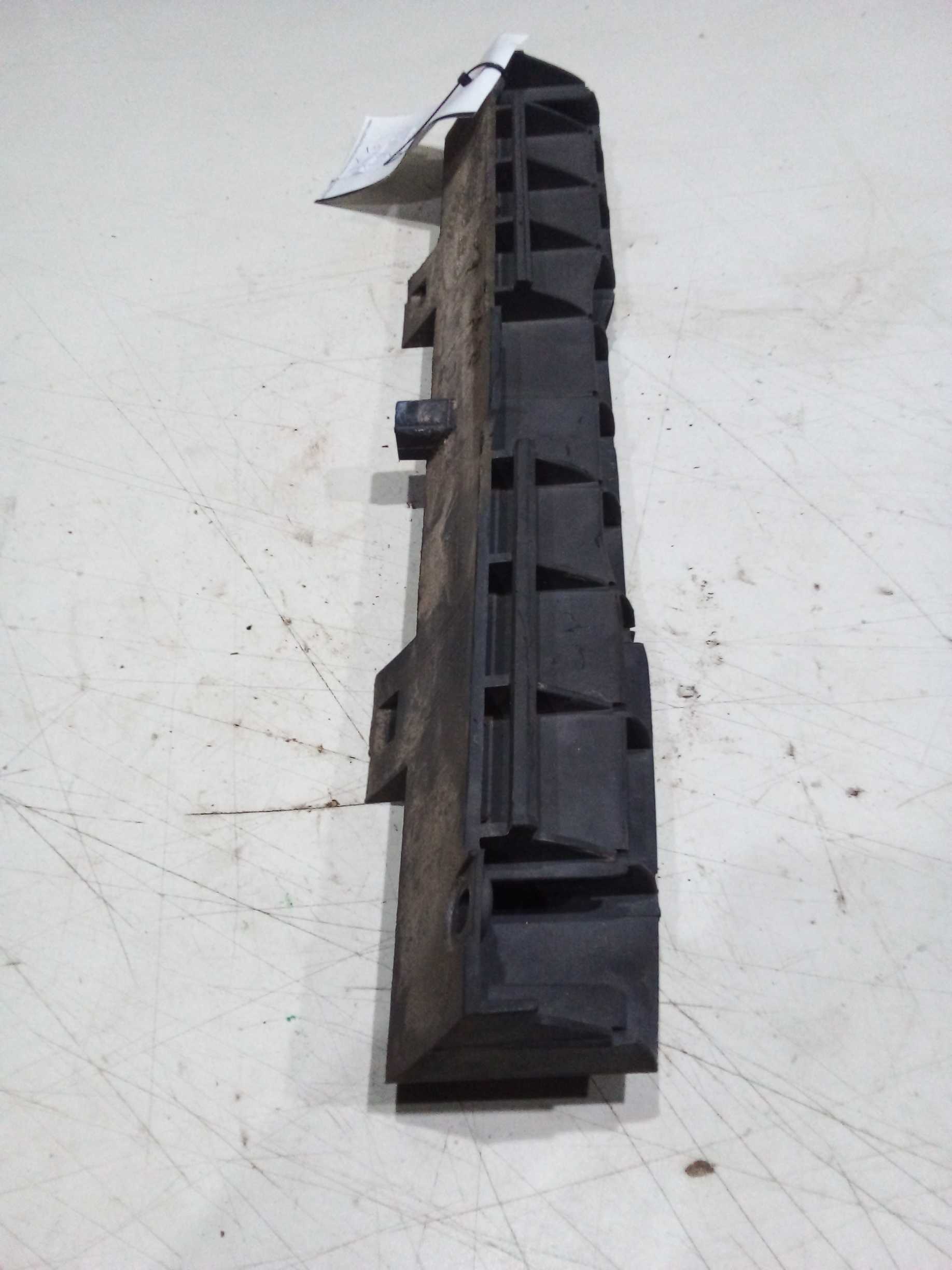 BASE LATERAL SPOLIER  ESQ  AIRCROSS 2017 9809868980 1
