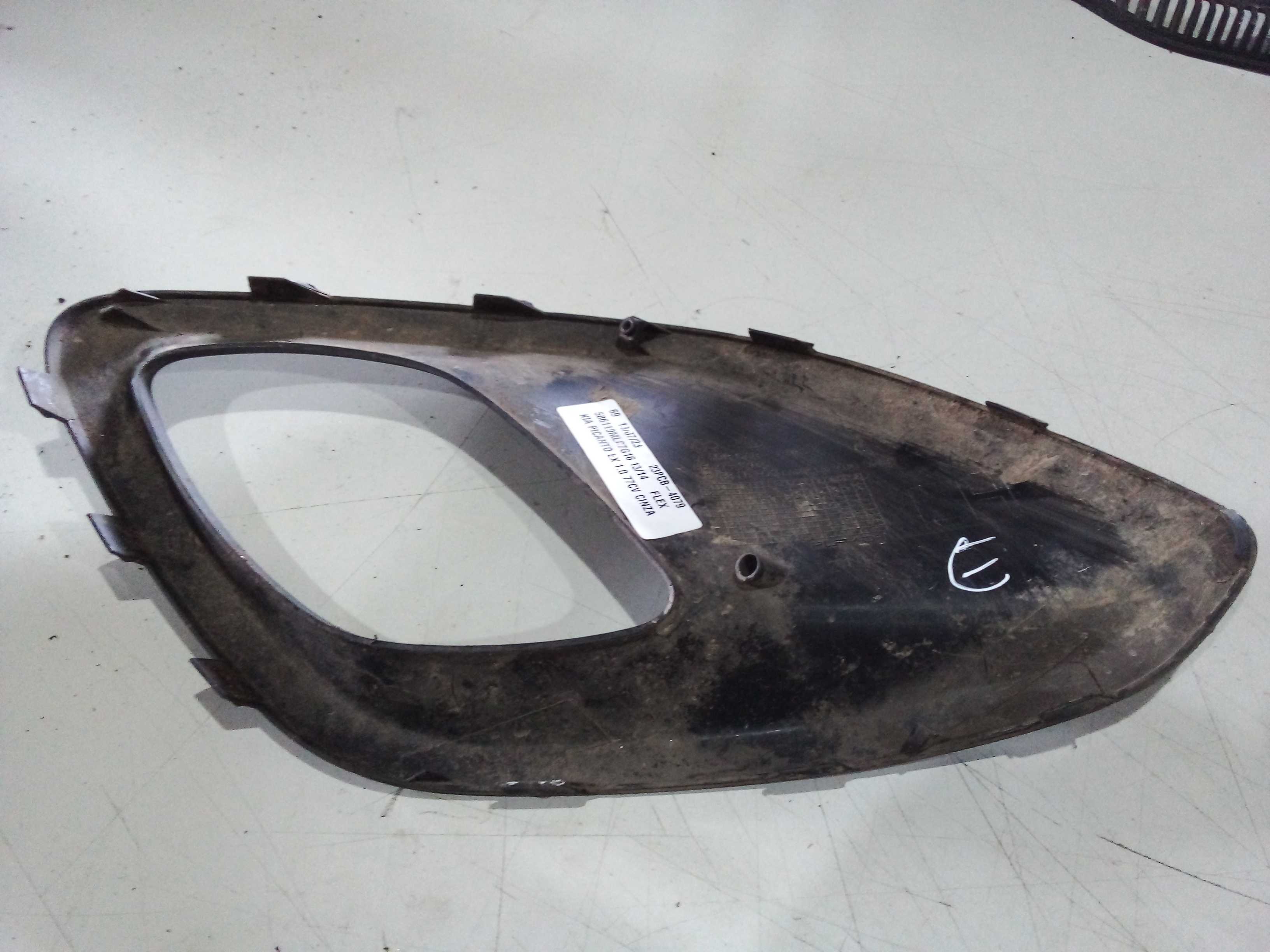 MOLDURA MILHA LADO ESQ KIA PICANTO 2013 865271Y020 2