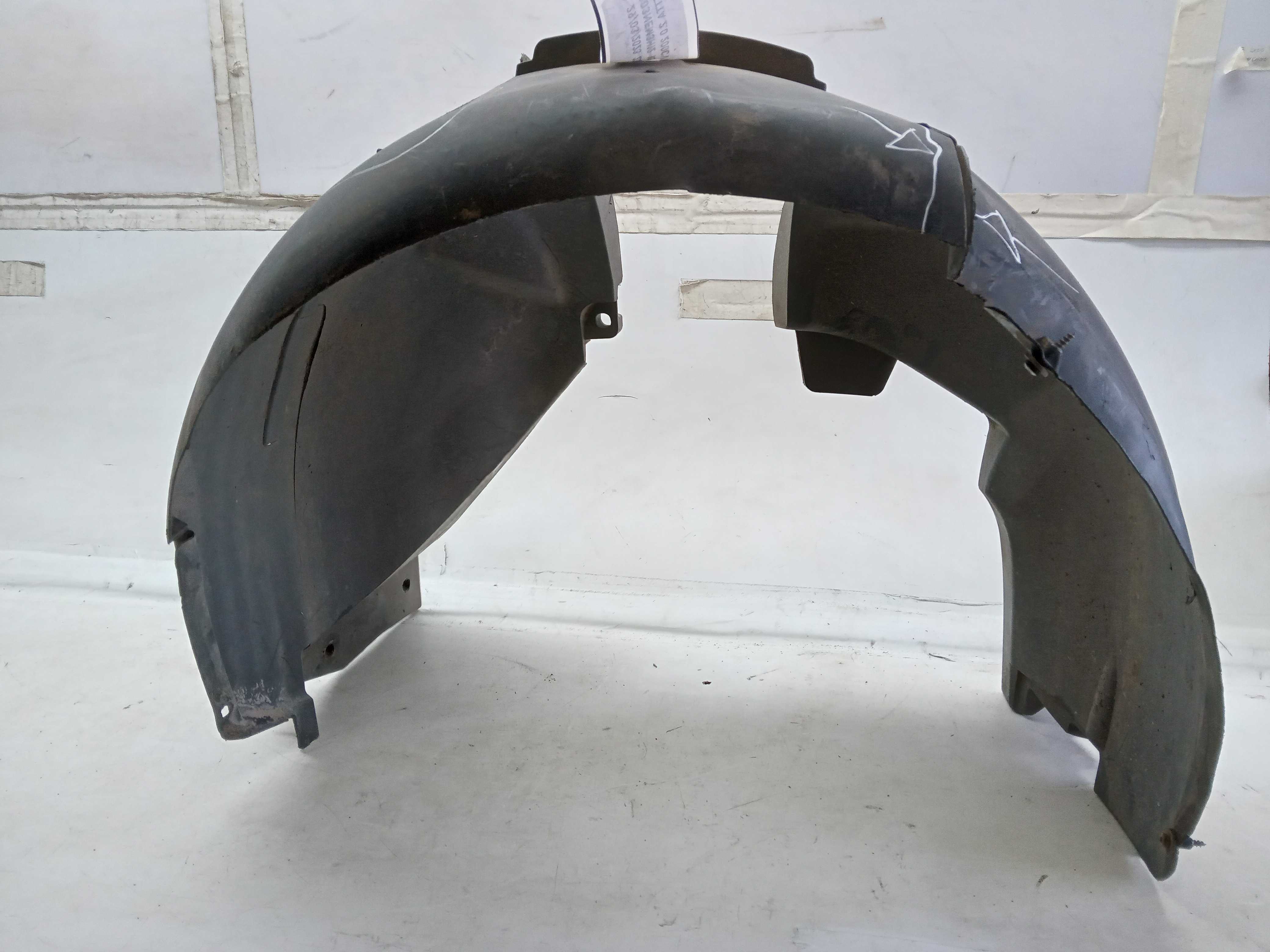 8200599979 PARABARRO DIANT LD RENAULT LOGAN 2011 2