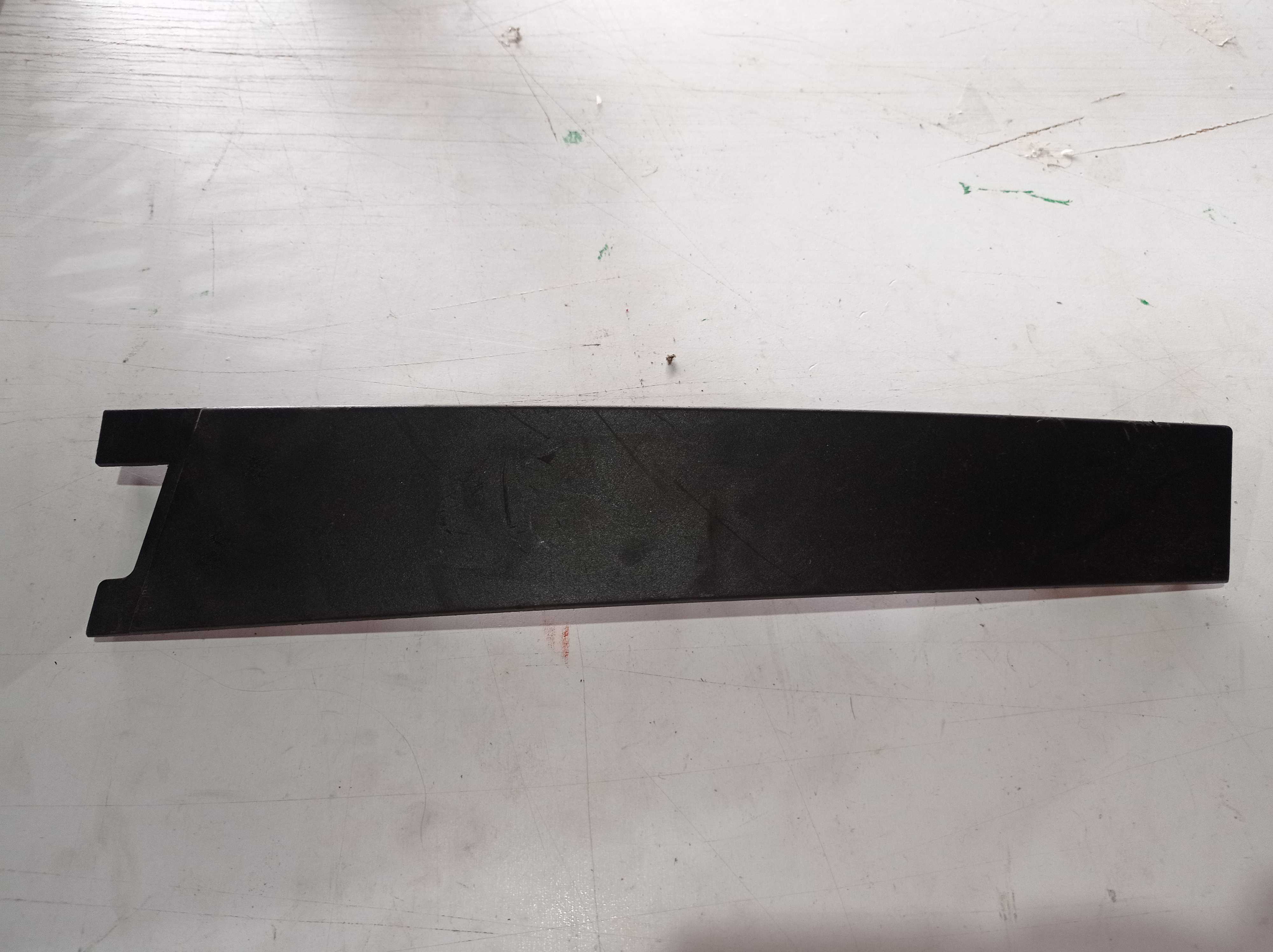 ACABAMENTO MOLDURA PORTA TRASEIRA DIREITA VW POLO 2018
