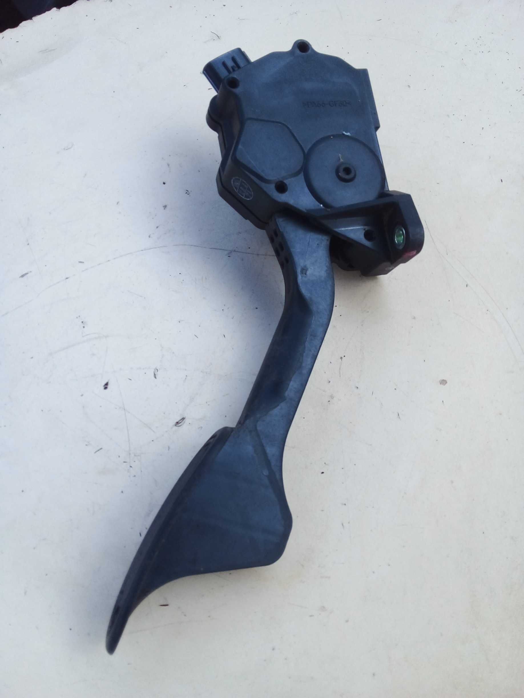 PEDAL ACELERADOR HILUX DIESEL 2019 781100K030 1