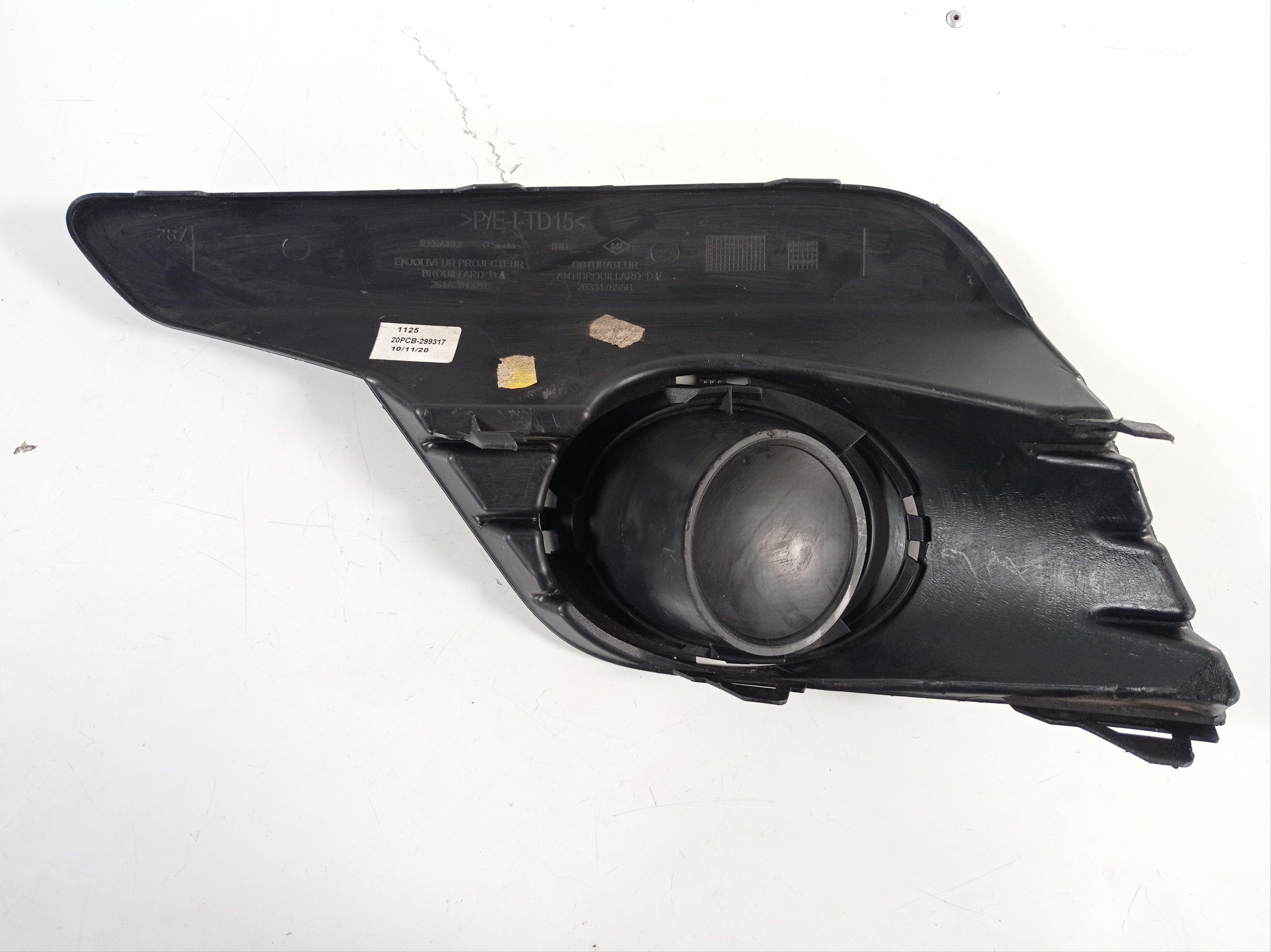 263317695r Moldura Farol Milha Dir Renault Sandero Logan 19 2