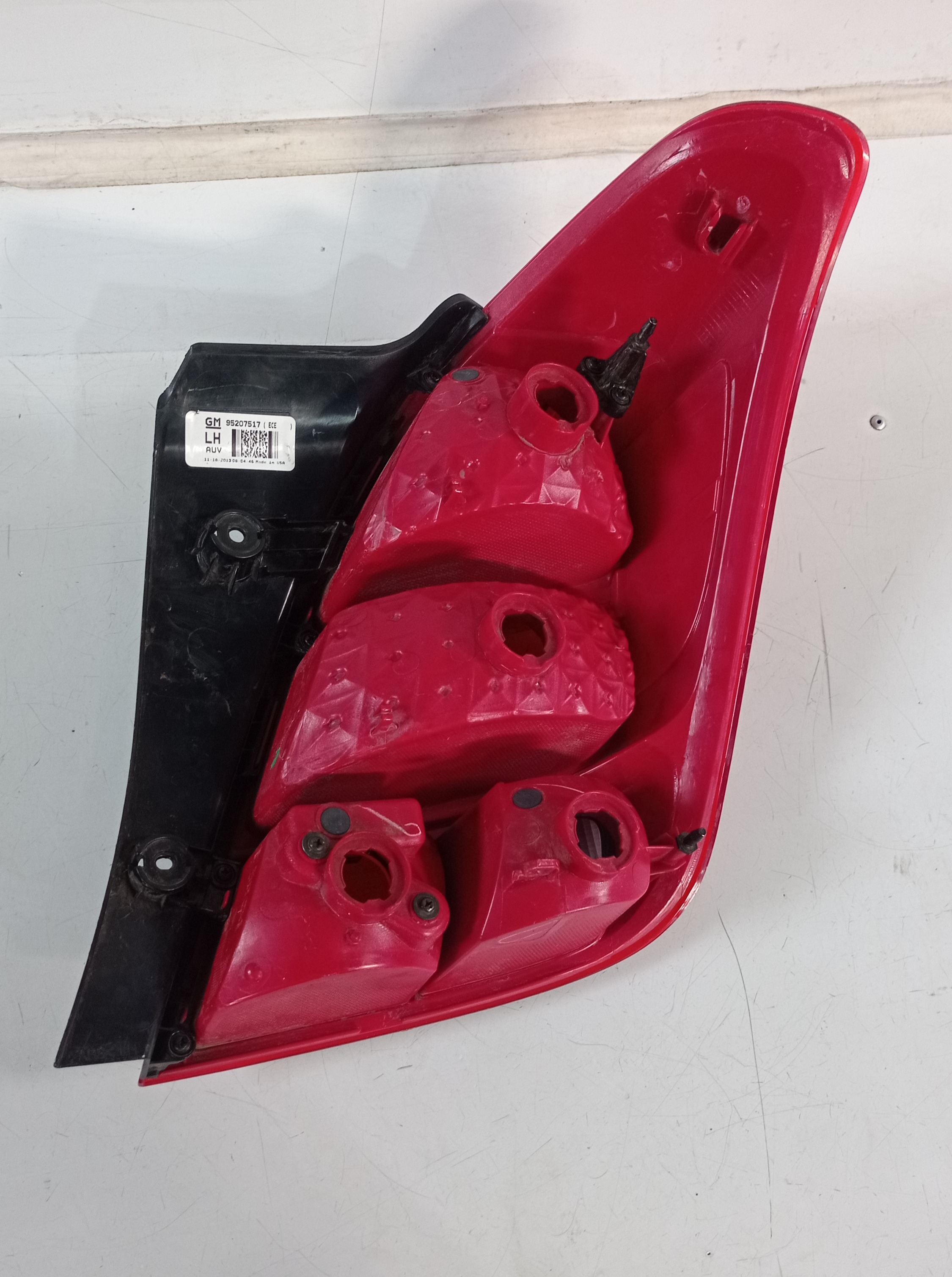 95207517 Lanterna Esquerda Gm Tracker 2015 Recuperada 10
