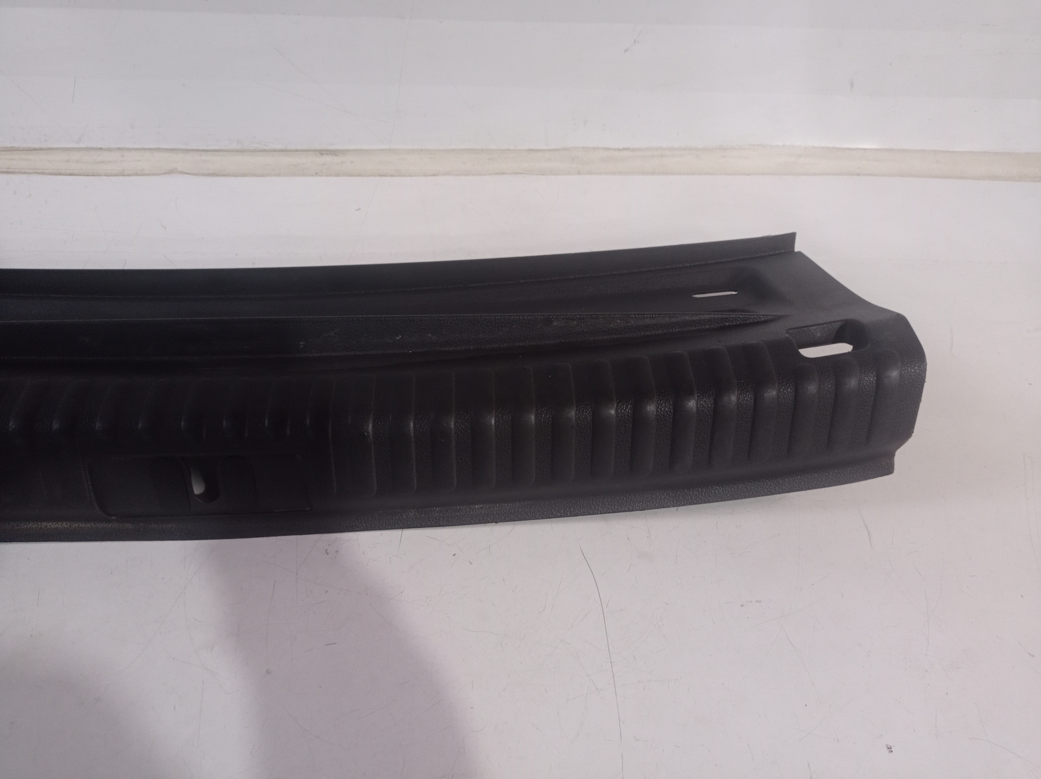 Moldura Soleira Porta Malas Volkswagen Tiguan 2010 A 2013 5