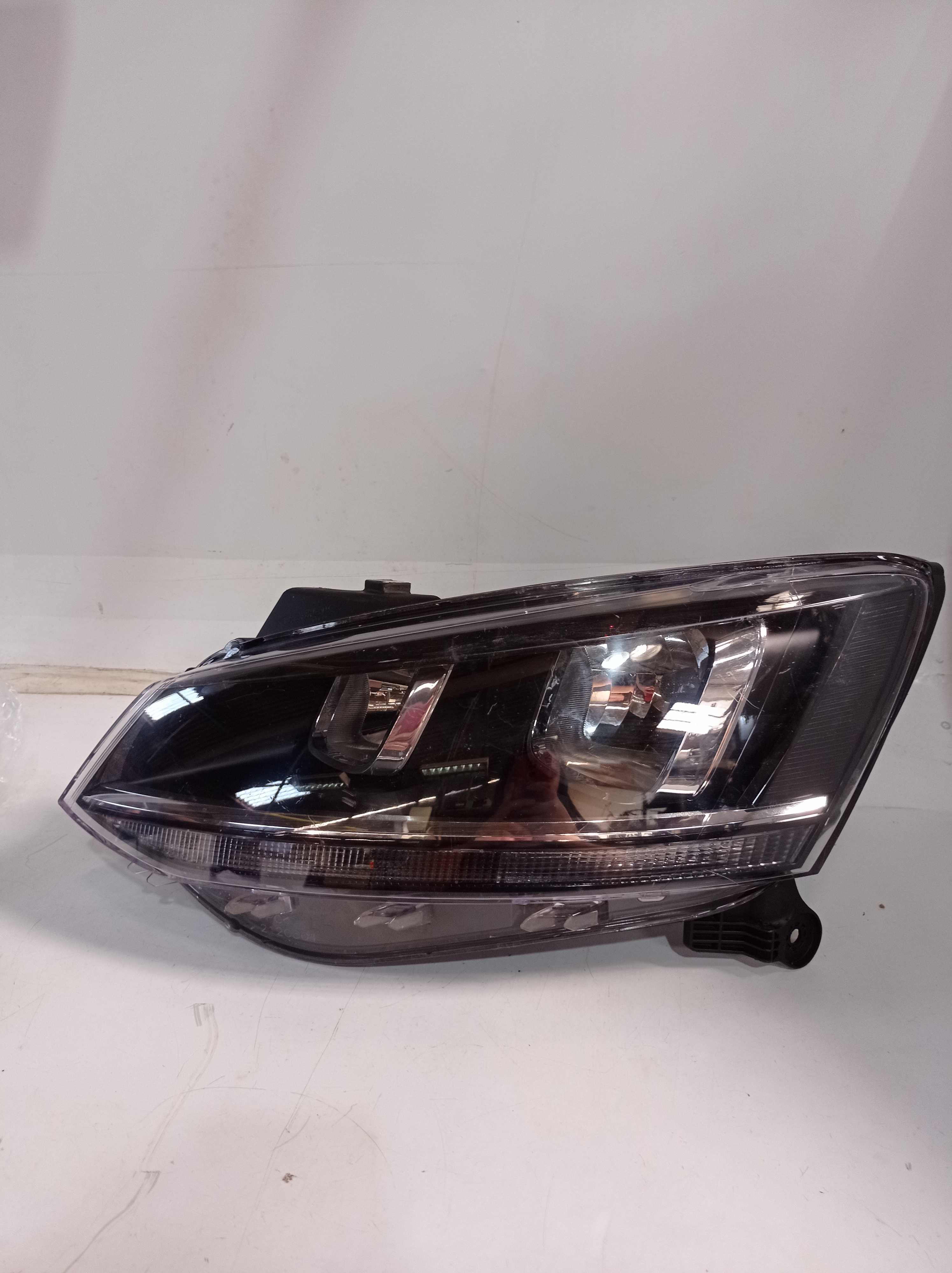 FAROL ESQUERDO VOLKSWAGEN FOX FRISO CROMADO 15 18 RECO 1
