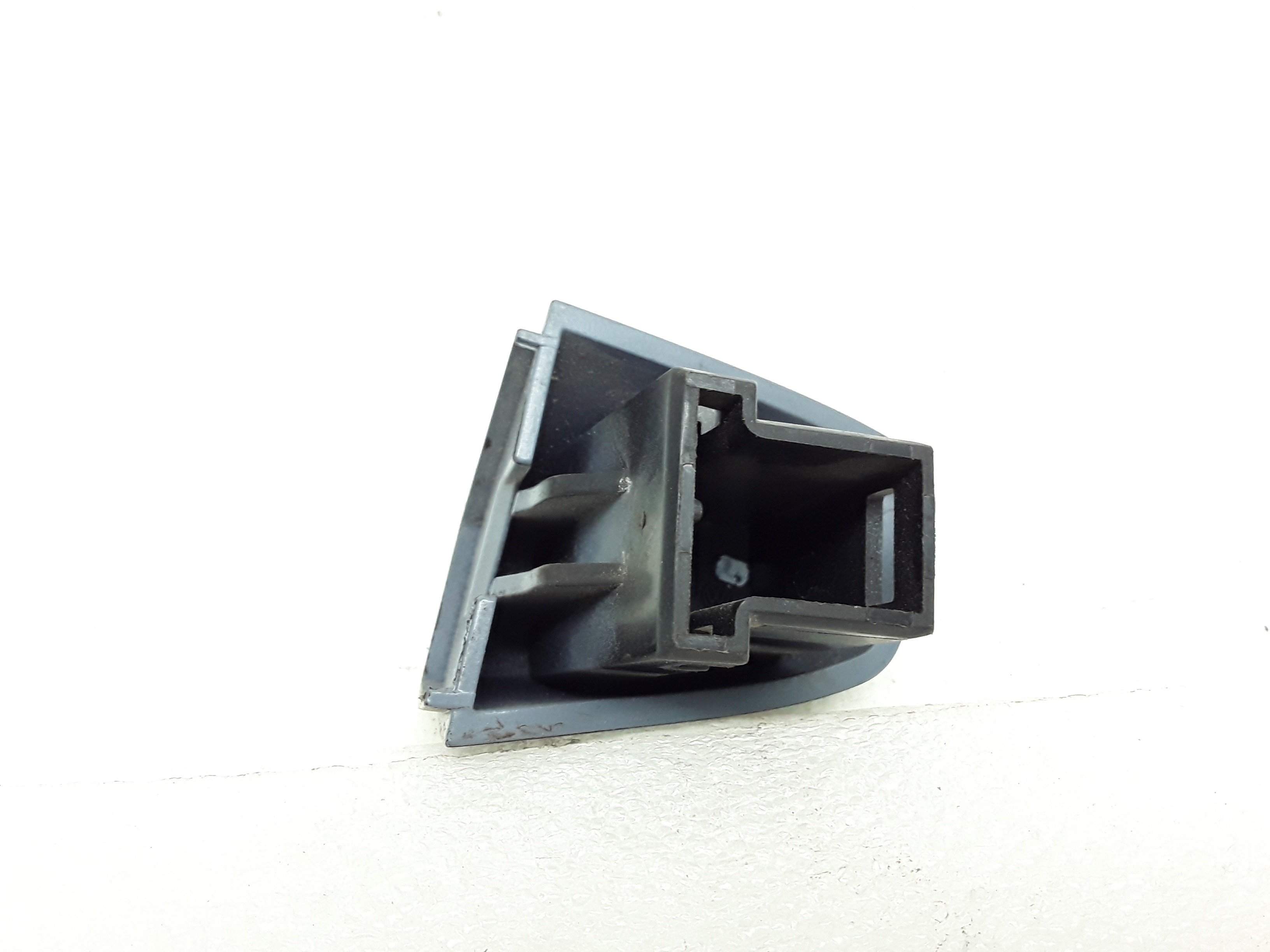 Canto maçaneta externa Fiat Fiorino Furgão 2014 4