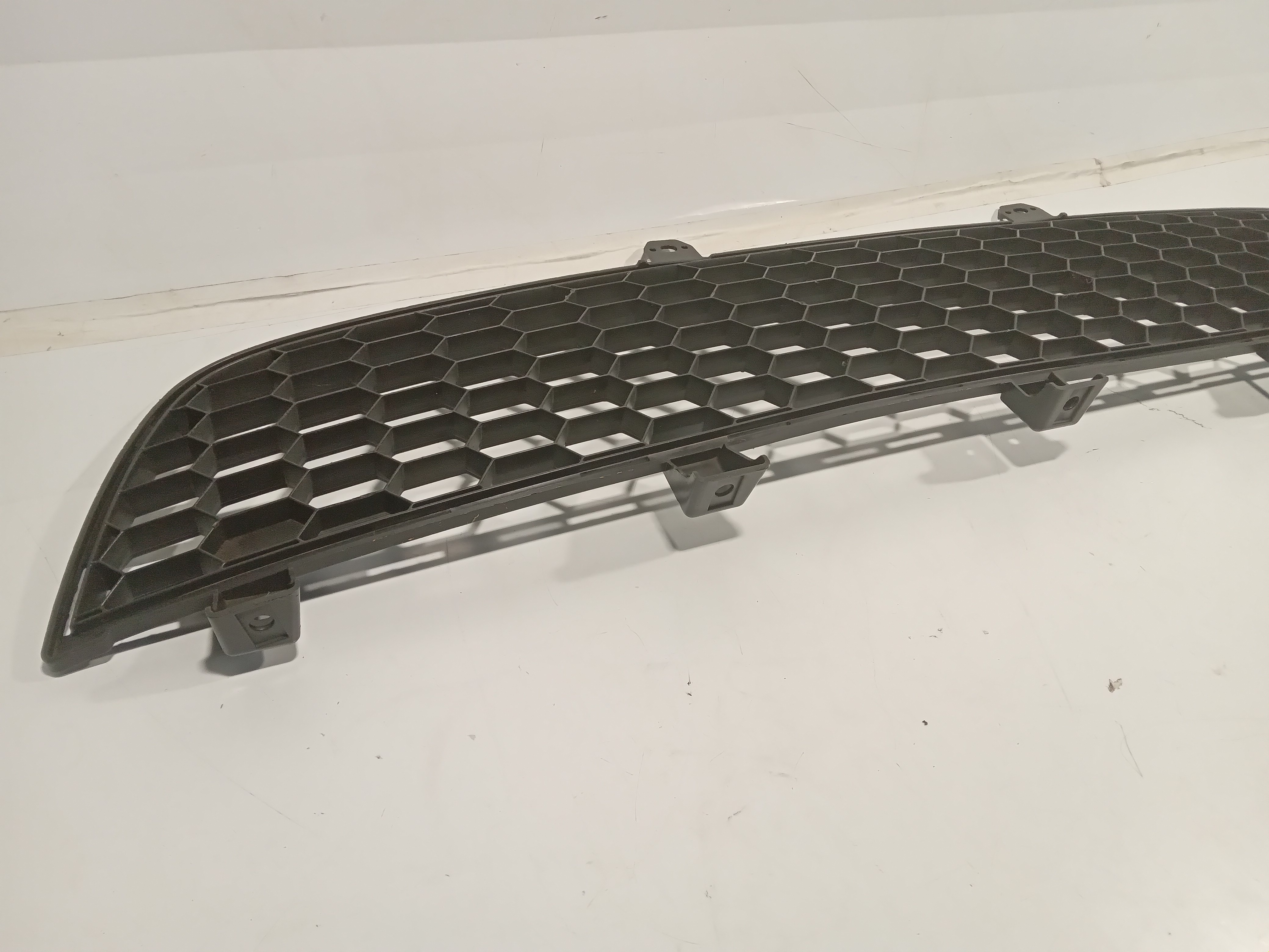 Grade Inferior Parachoque Diant Pajero Sport 2011 6402a123 1