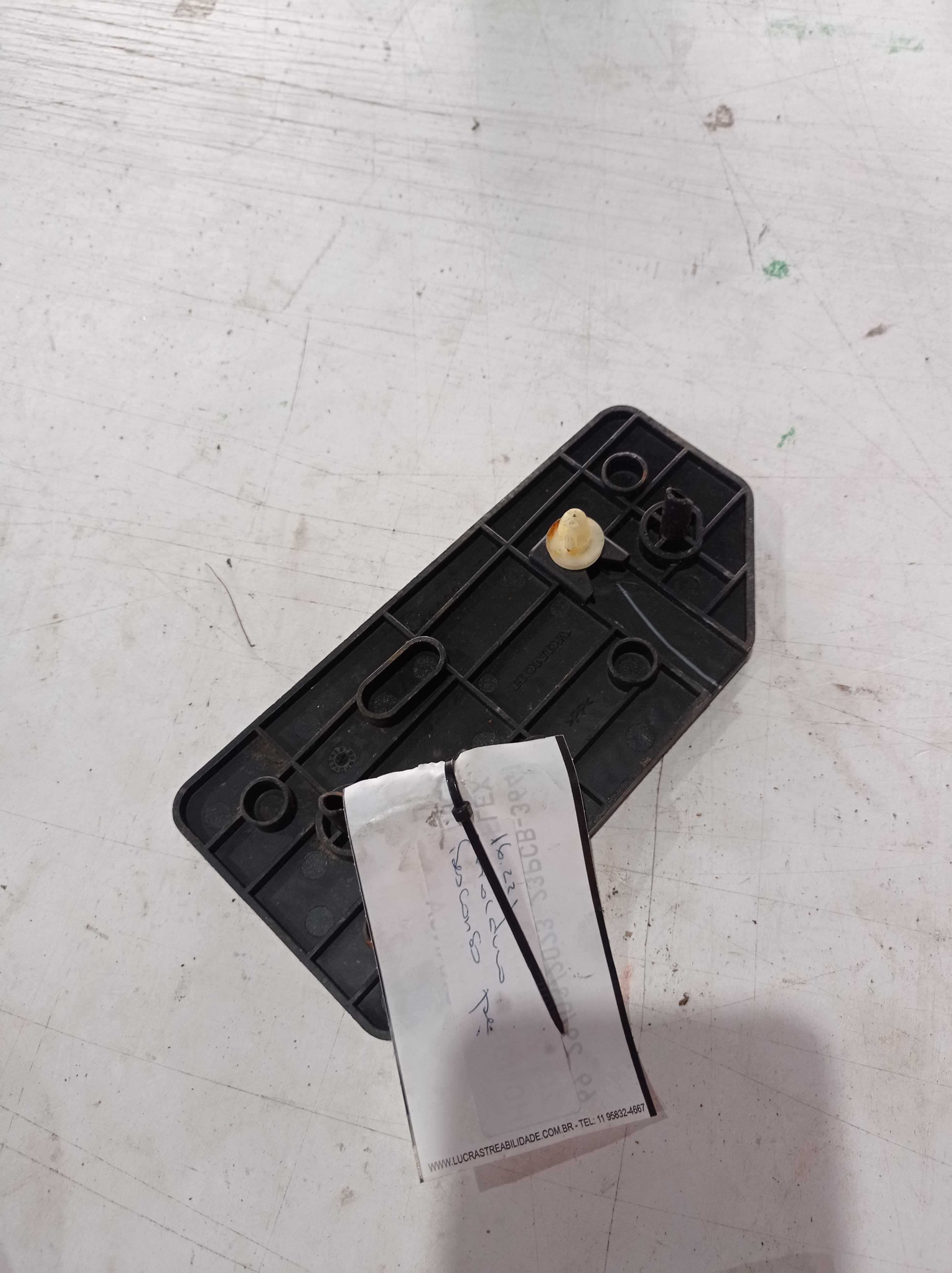 MOLDURA DESCANSO PÉ HONDA CITY 2013 2014 2