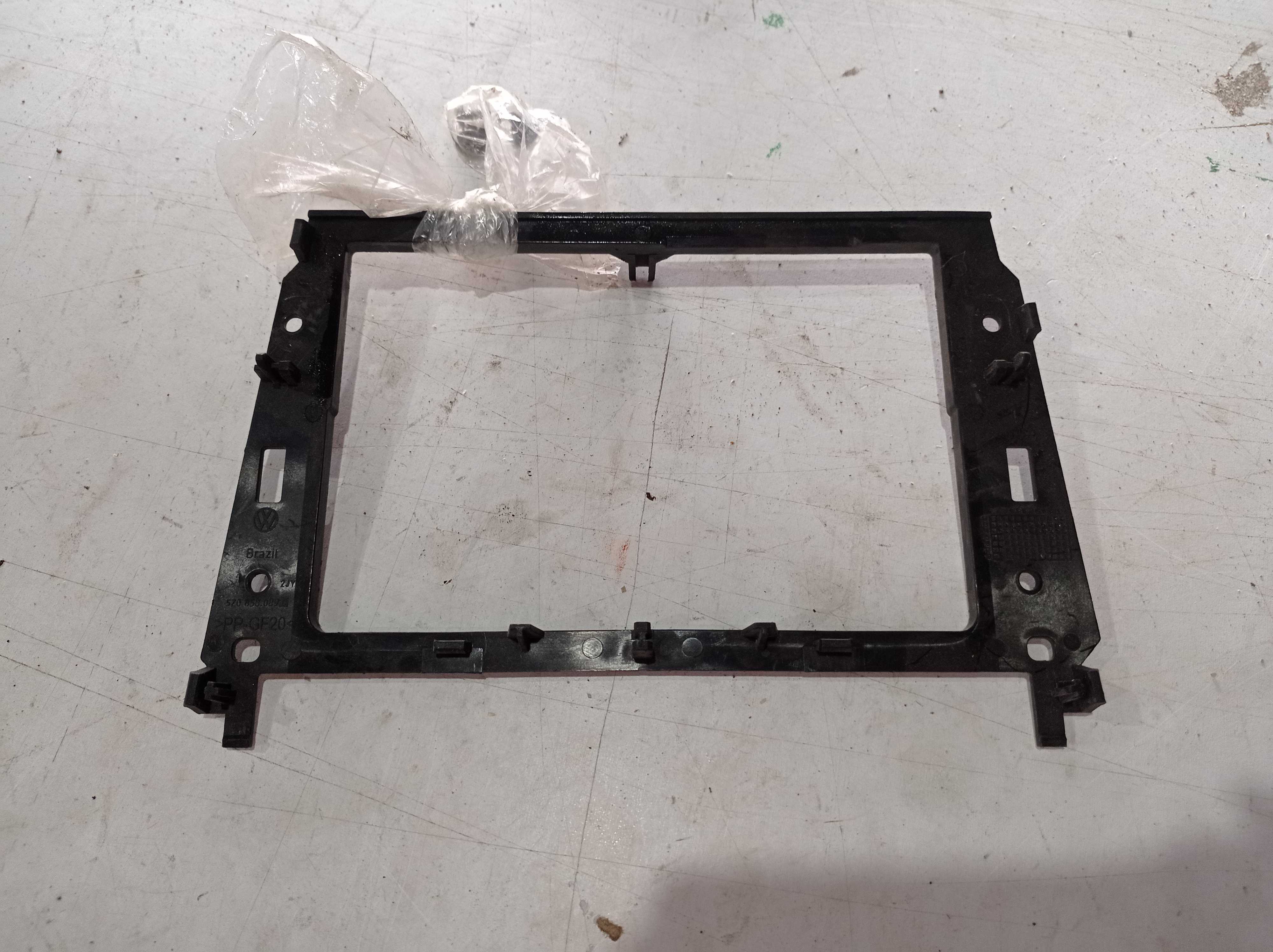 MOLDURA PAINEL CENTRAL MULTIMÍDIA VW SPACEFOX FOX 2015