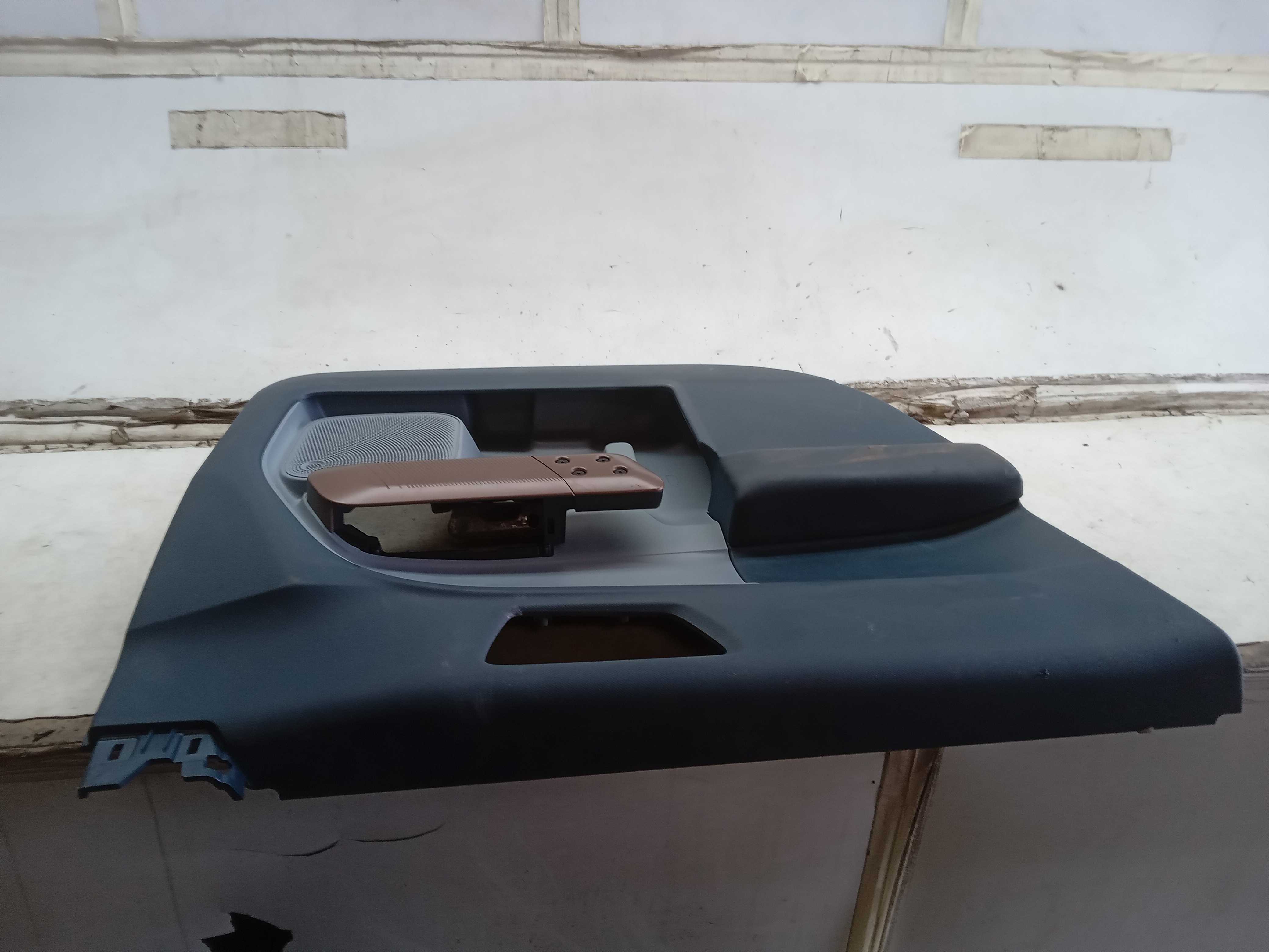 Forro Porta Dianteira Esquerda Ford Maverick 2022