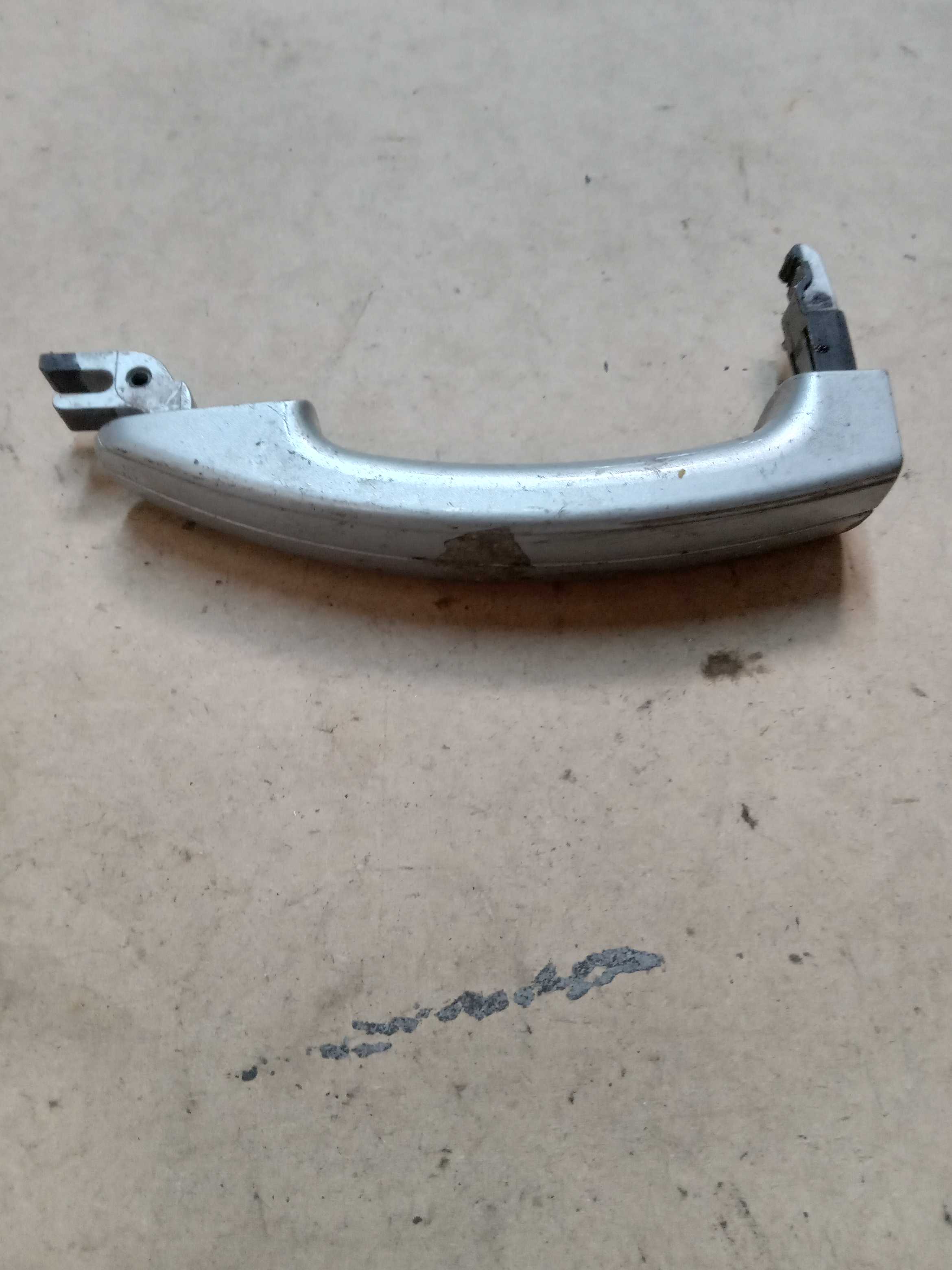 PUXADOR MAÇANETA EXTERNA LADO ESQUERDO FORD FOCUS 2011 A 2012