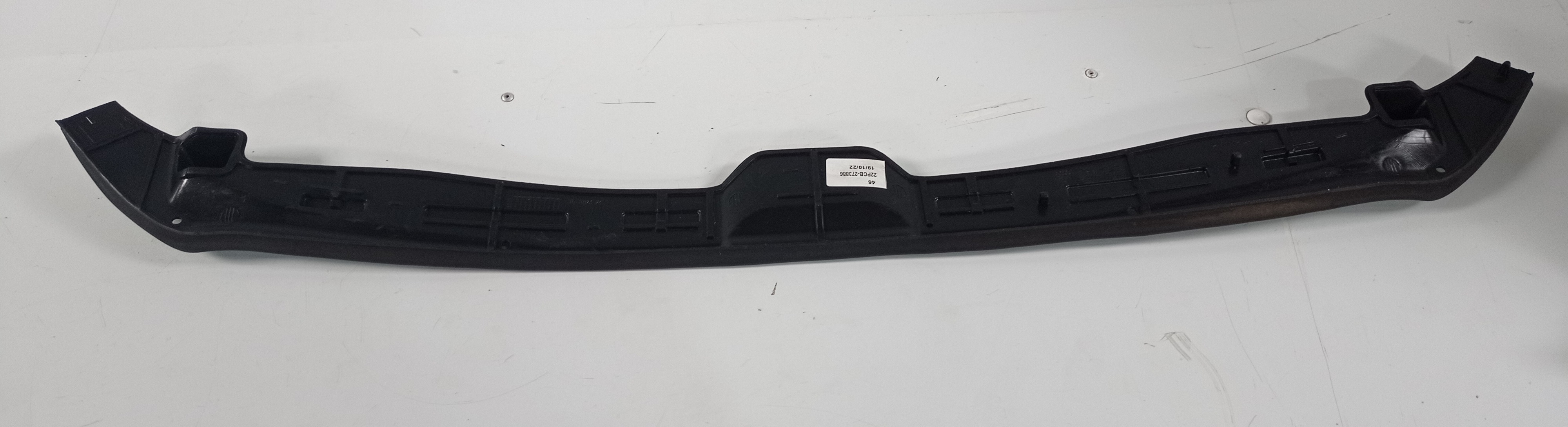 8w6823124 Vedação Central Capo Dianteiro Audi A5 2017 2